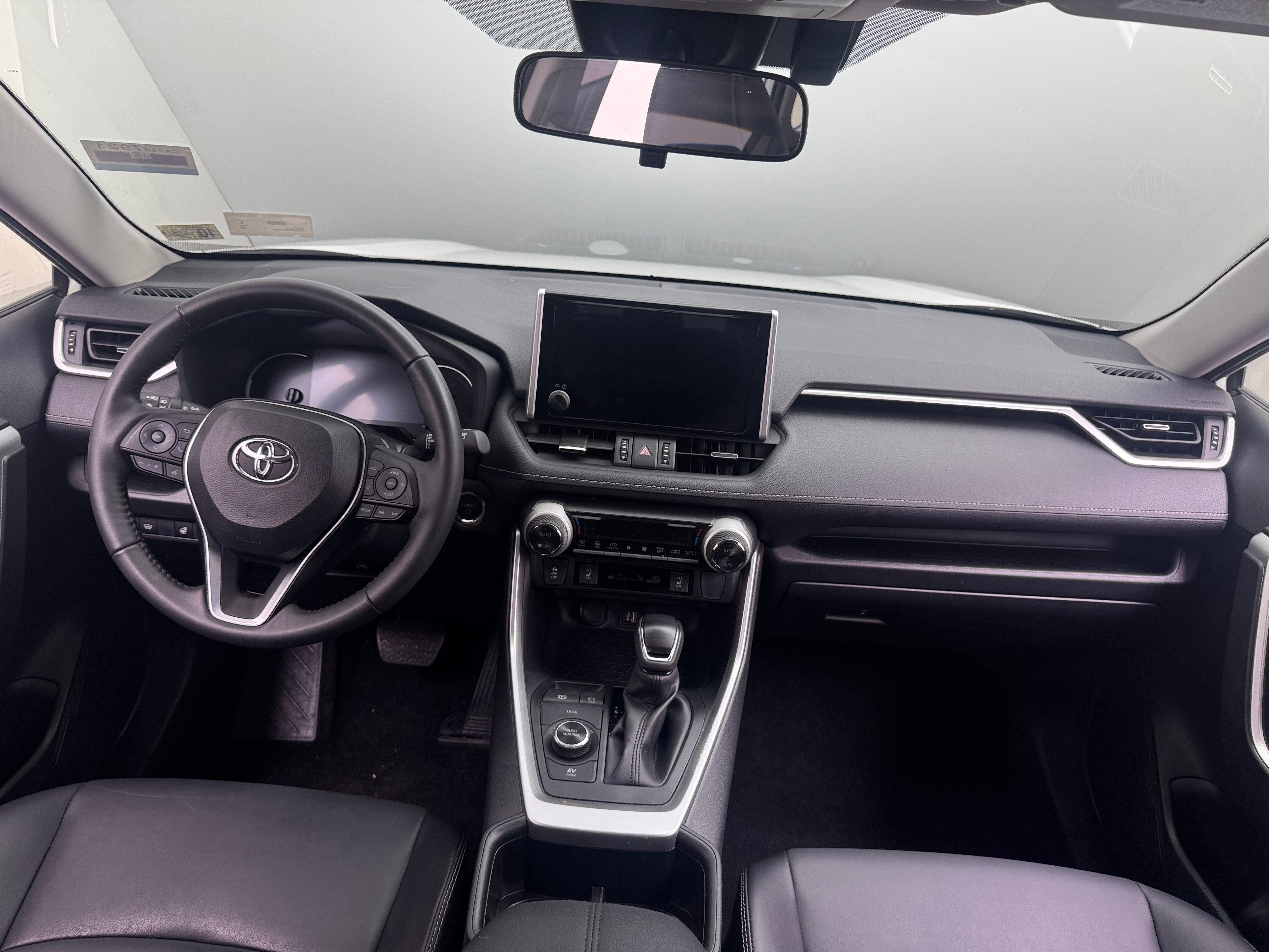 2023 Toyota RAV4 XLE Premium 2