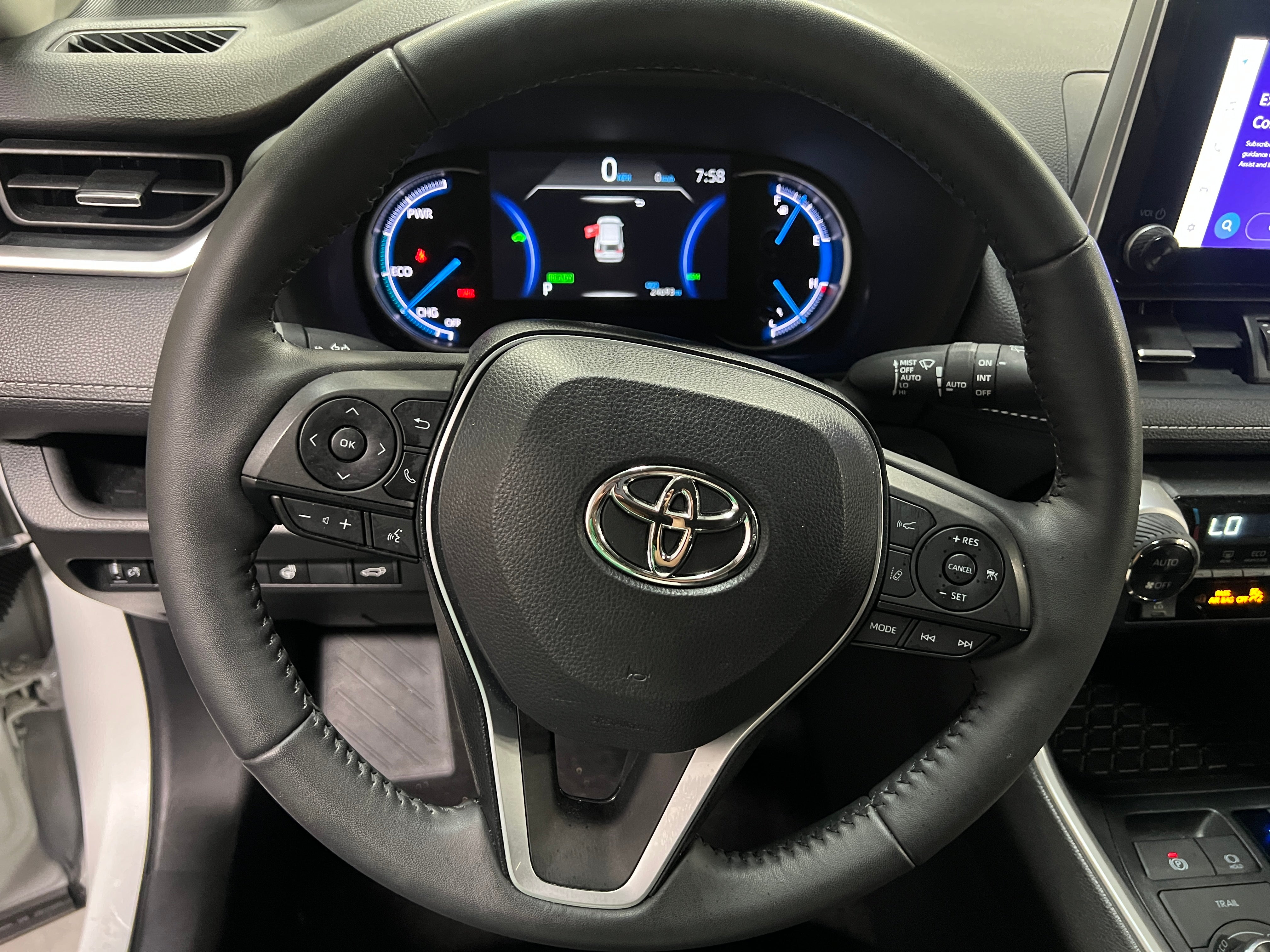 2023 Toyota RAV4 XLE Premium 4
