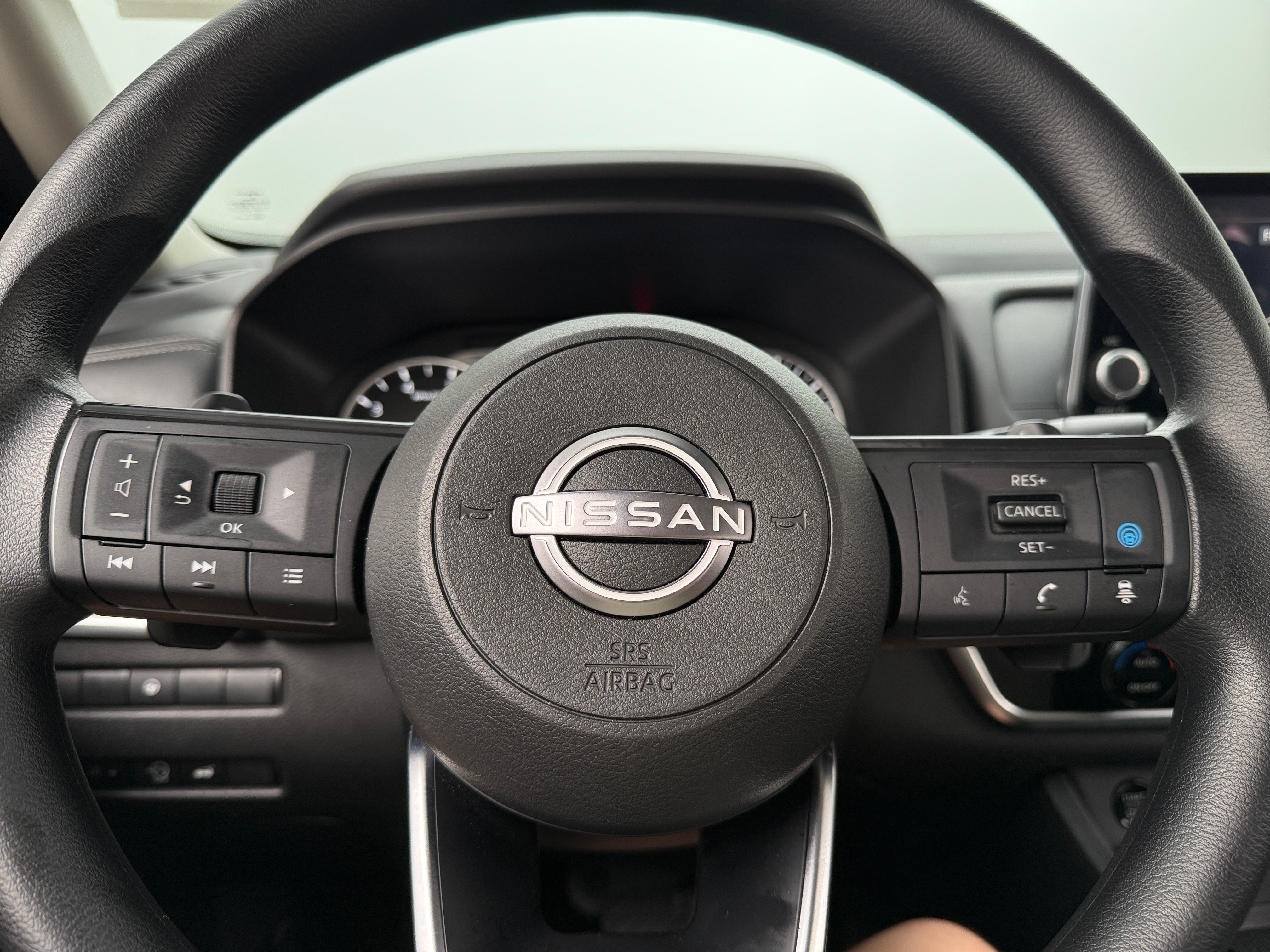 2024 Nissan Rogue SV 5