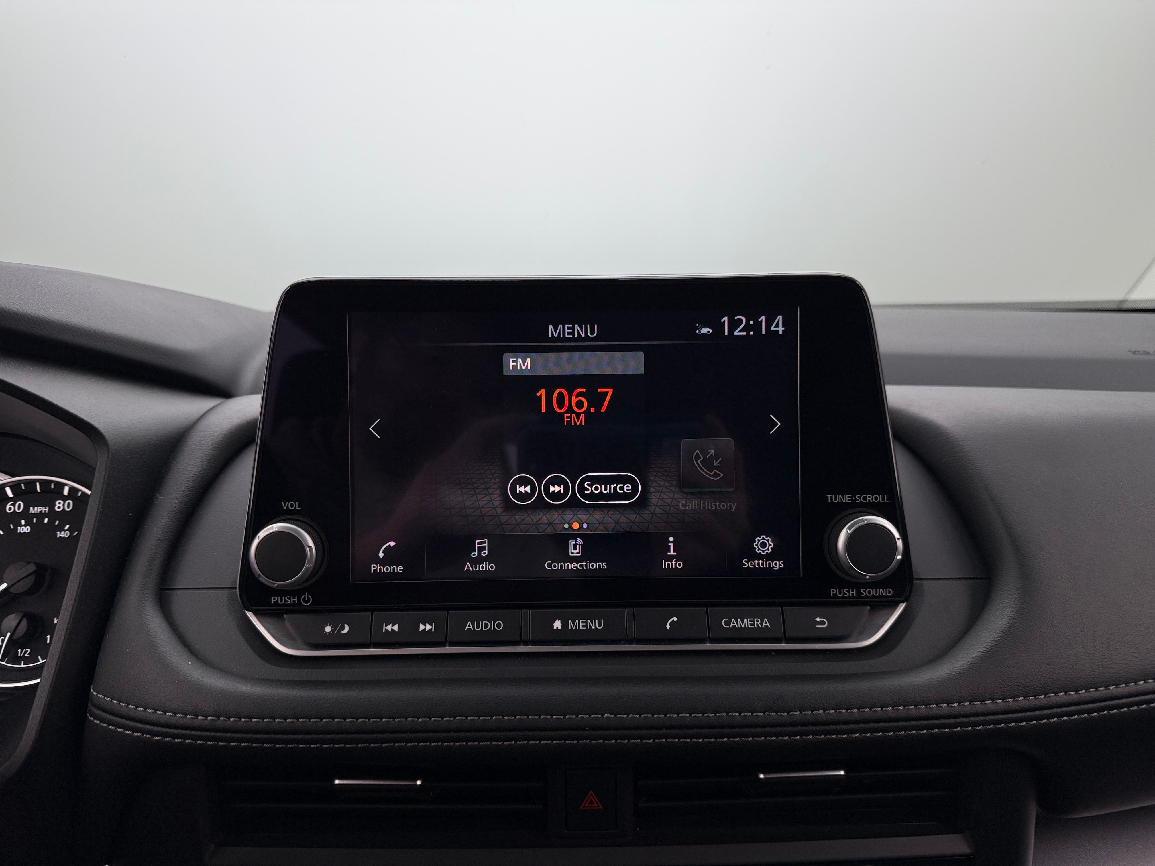 2024 Nissan Rogue SV 4