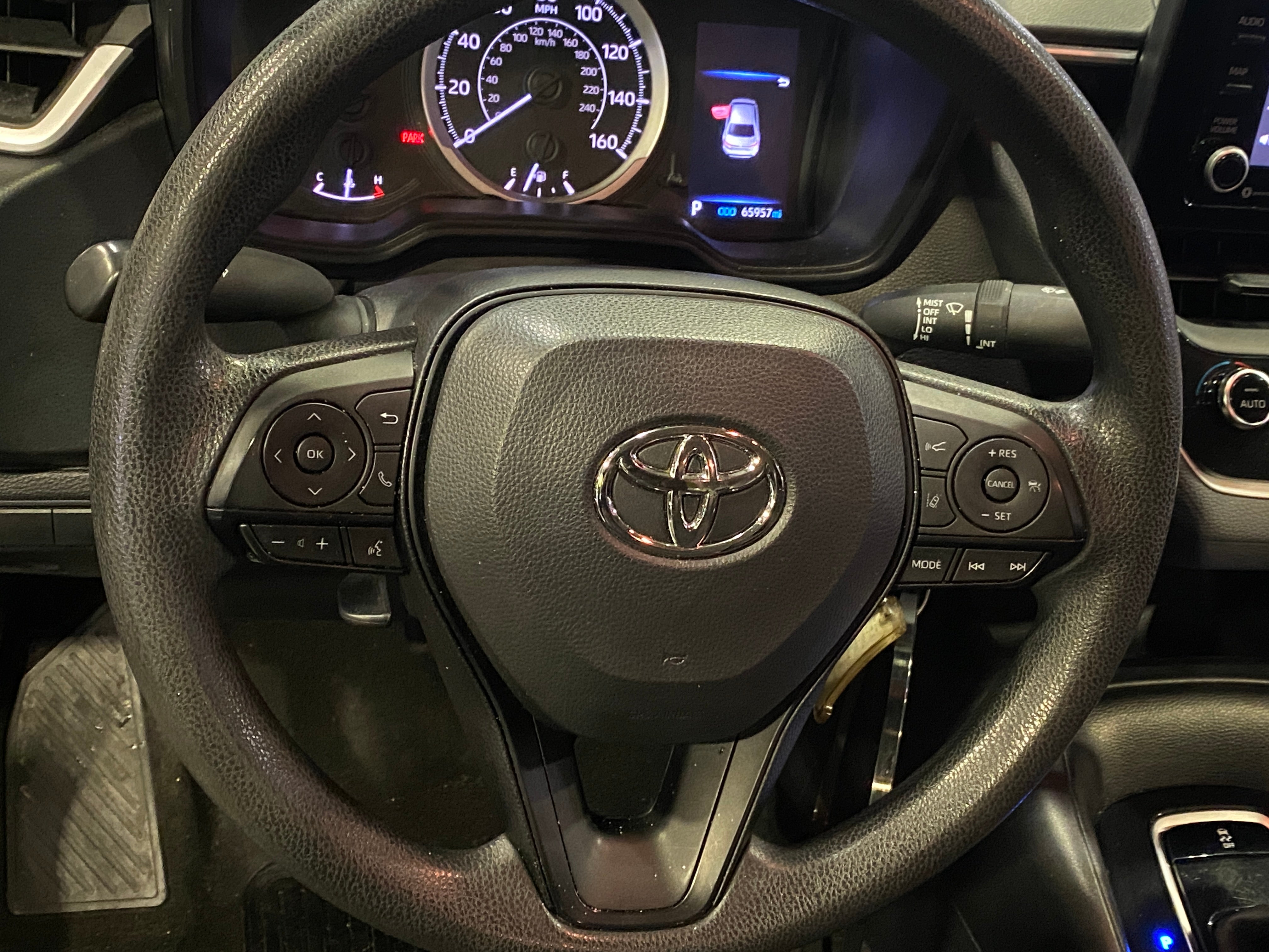 2022 Toyota Corolla LE 5