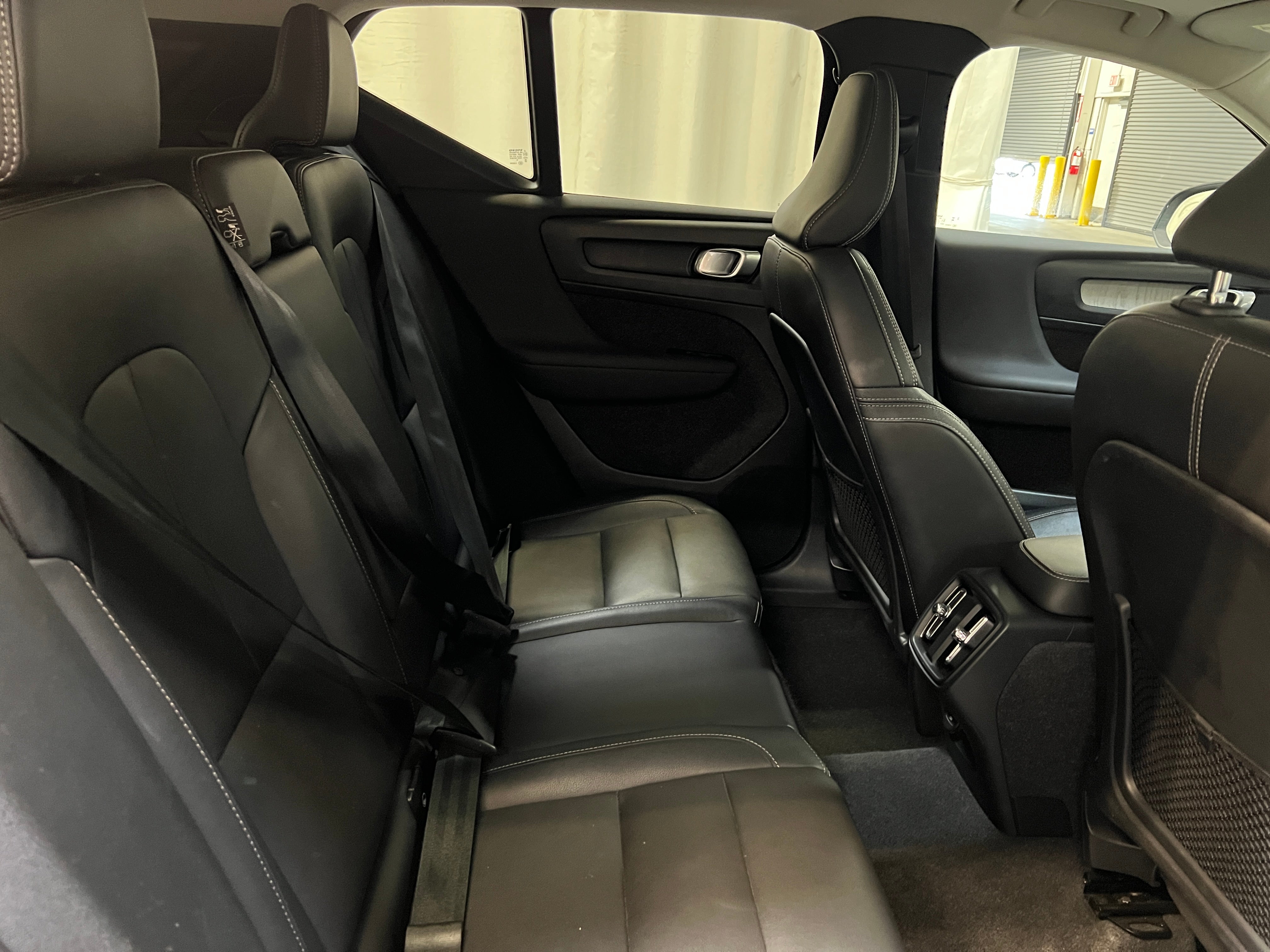 2024 Volvo XC40 B5 Core 6