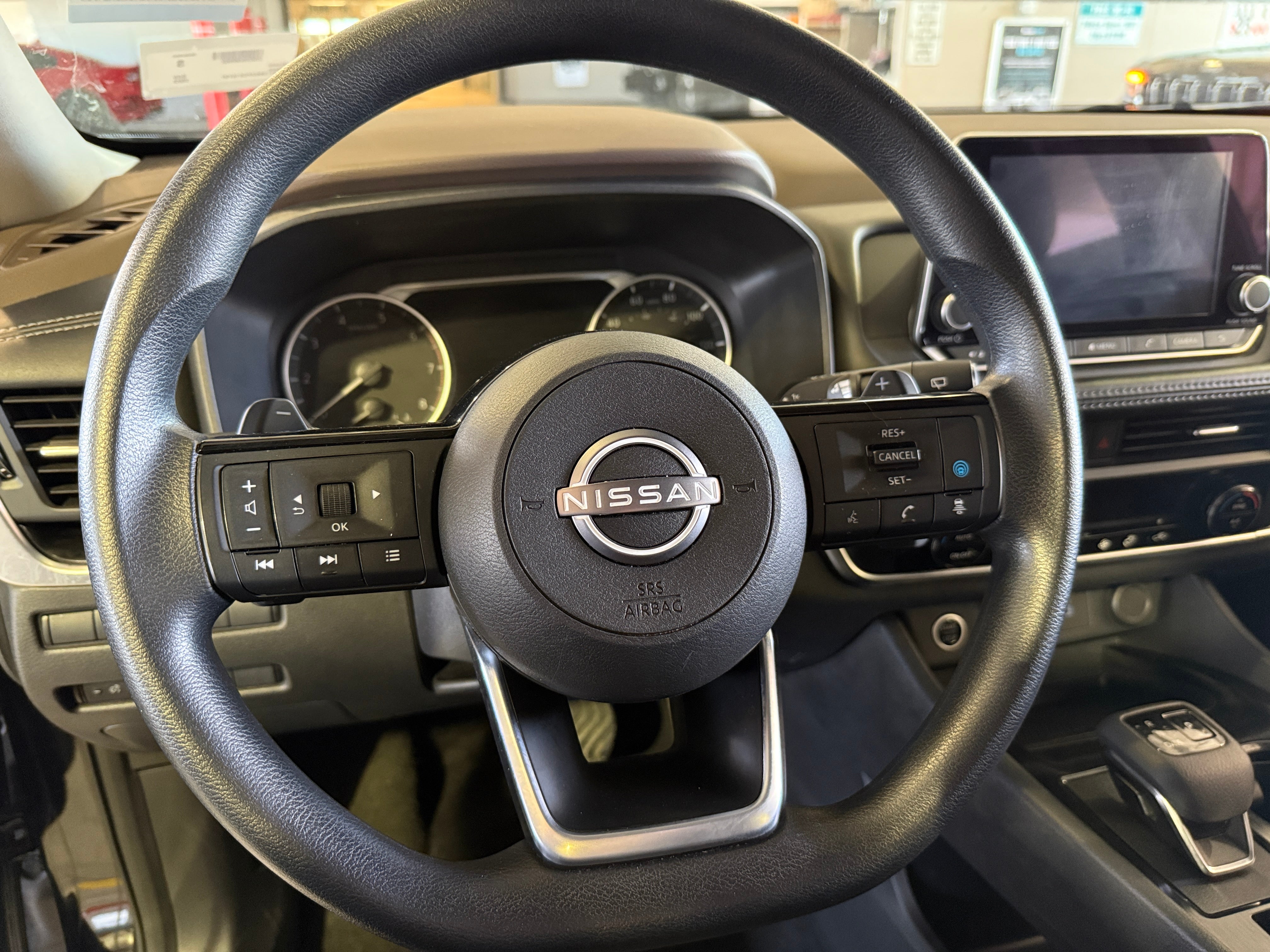 2023 Nissan Rogue SV 5