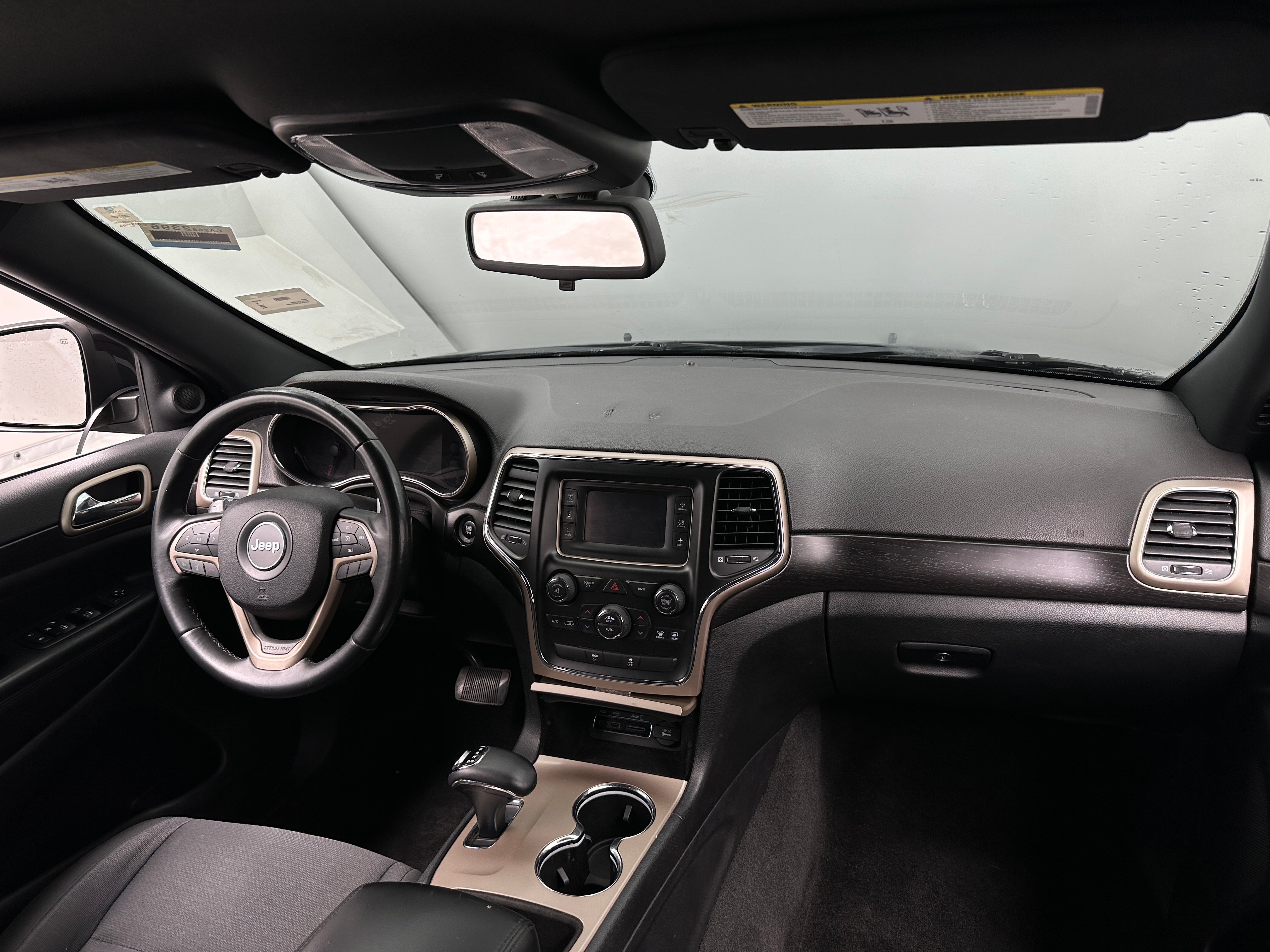 2014 Jeep Grand Cherokee Laredo 3