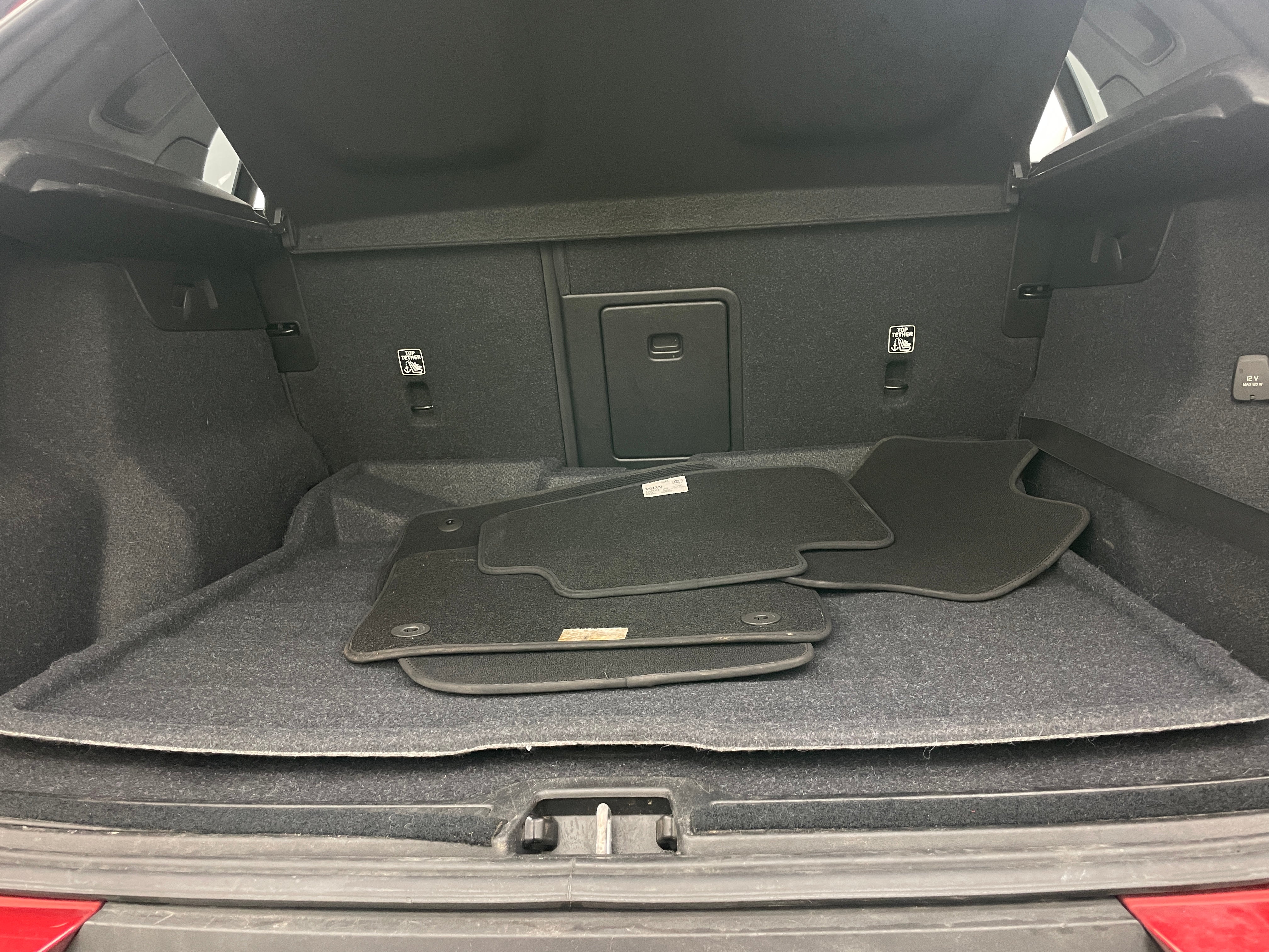 2020 Volvo XC40 T5 Momentum 7