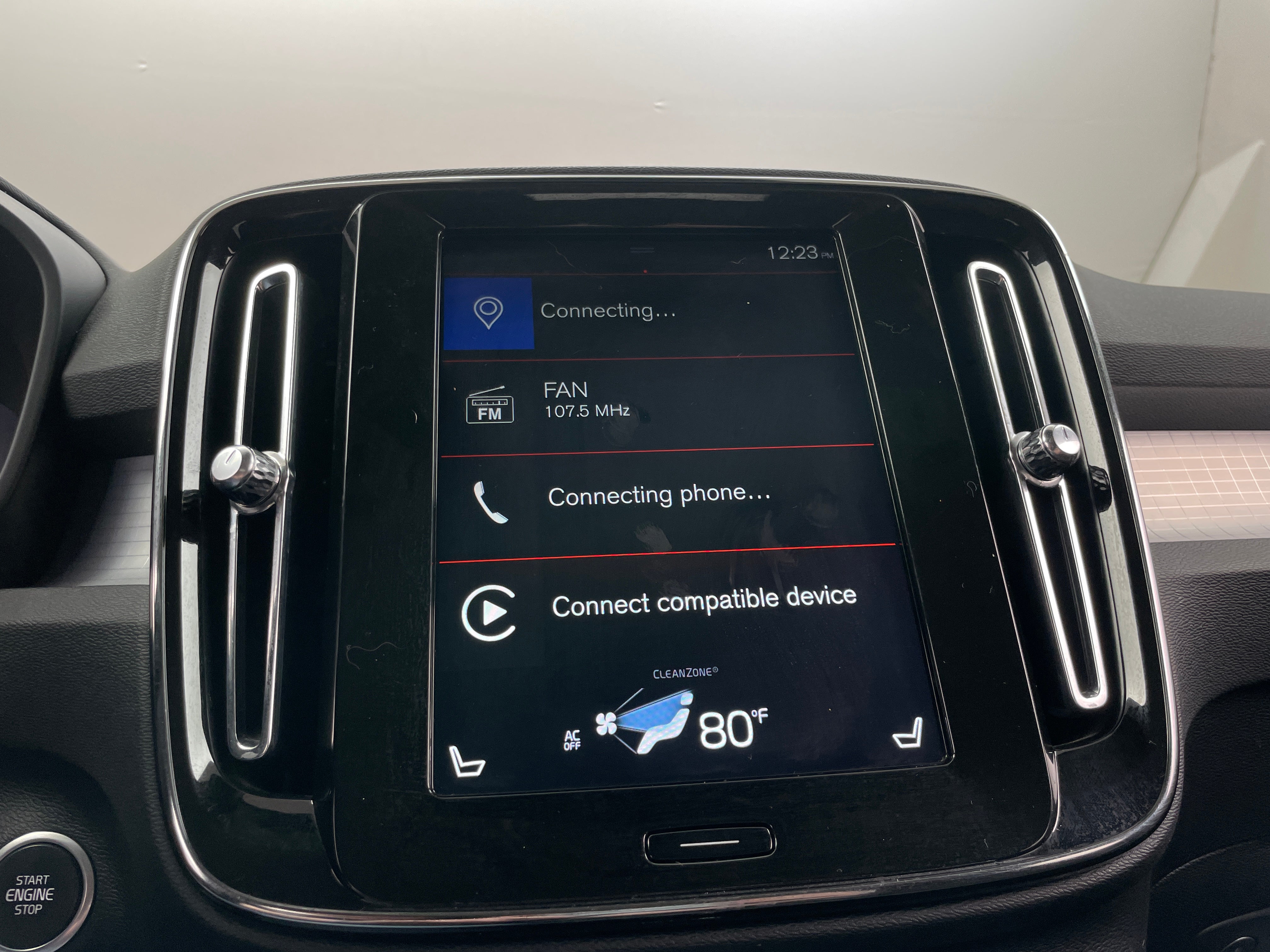 2020 Volvo XC40 T5 Momentum 4