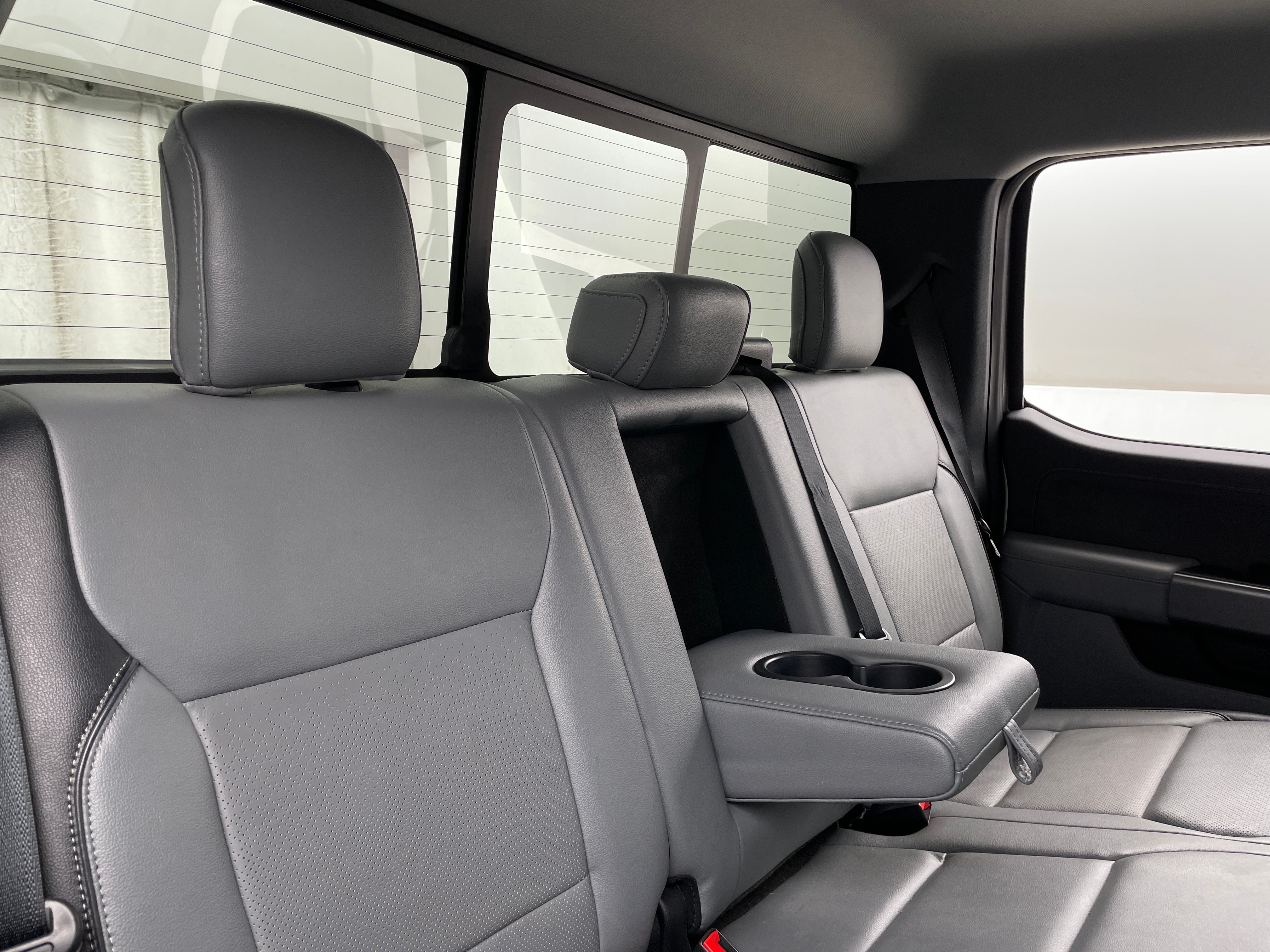 2022 Ford Econoline E-150 6