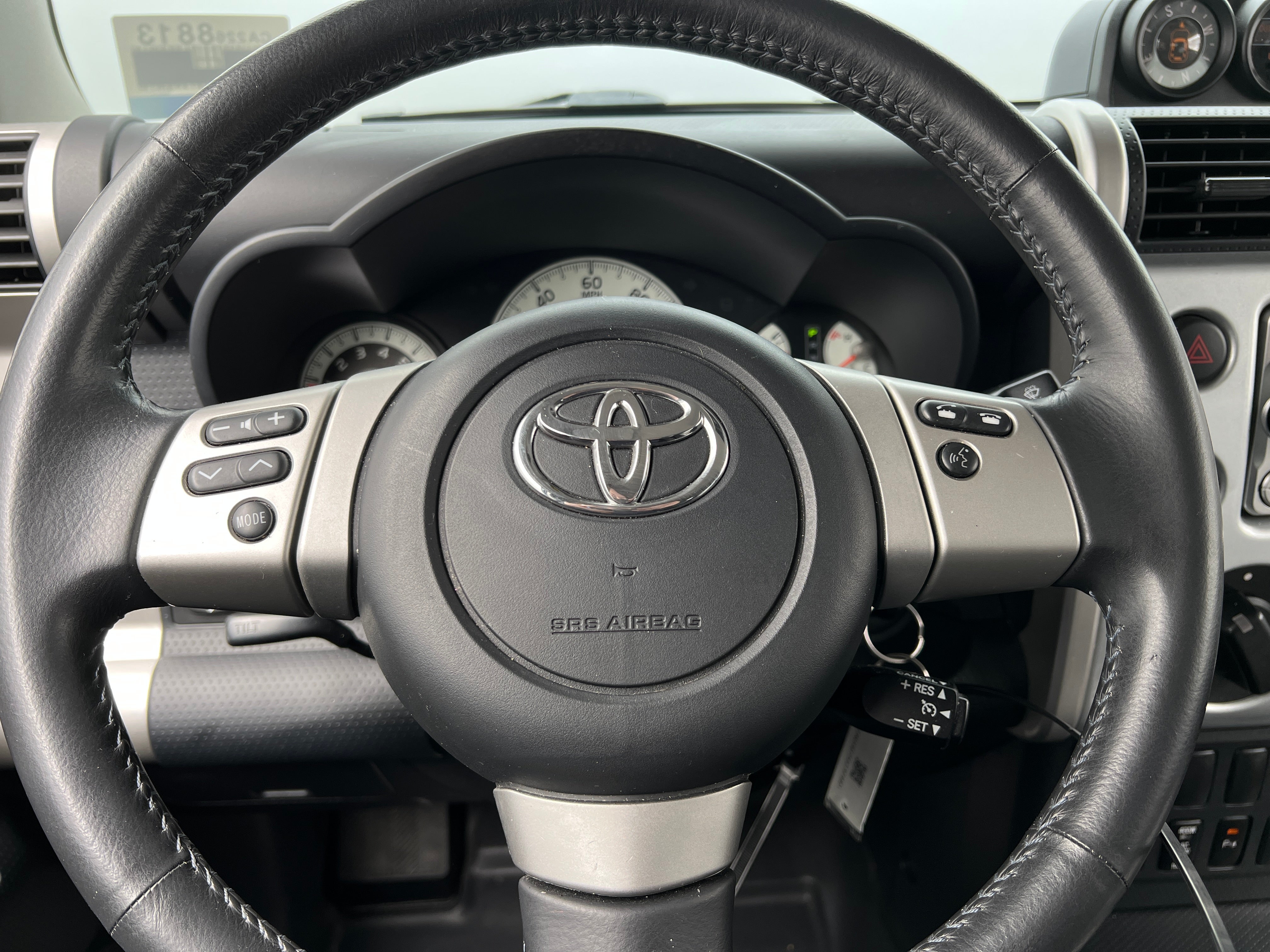 2014 Toyota FJ Cruiser Base 5