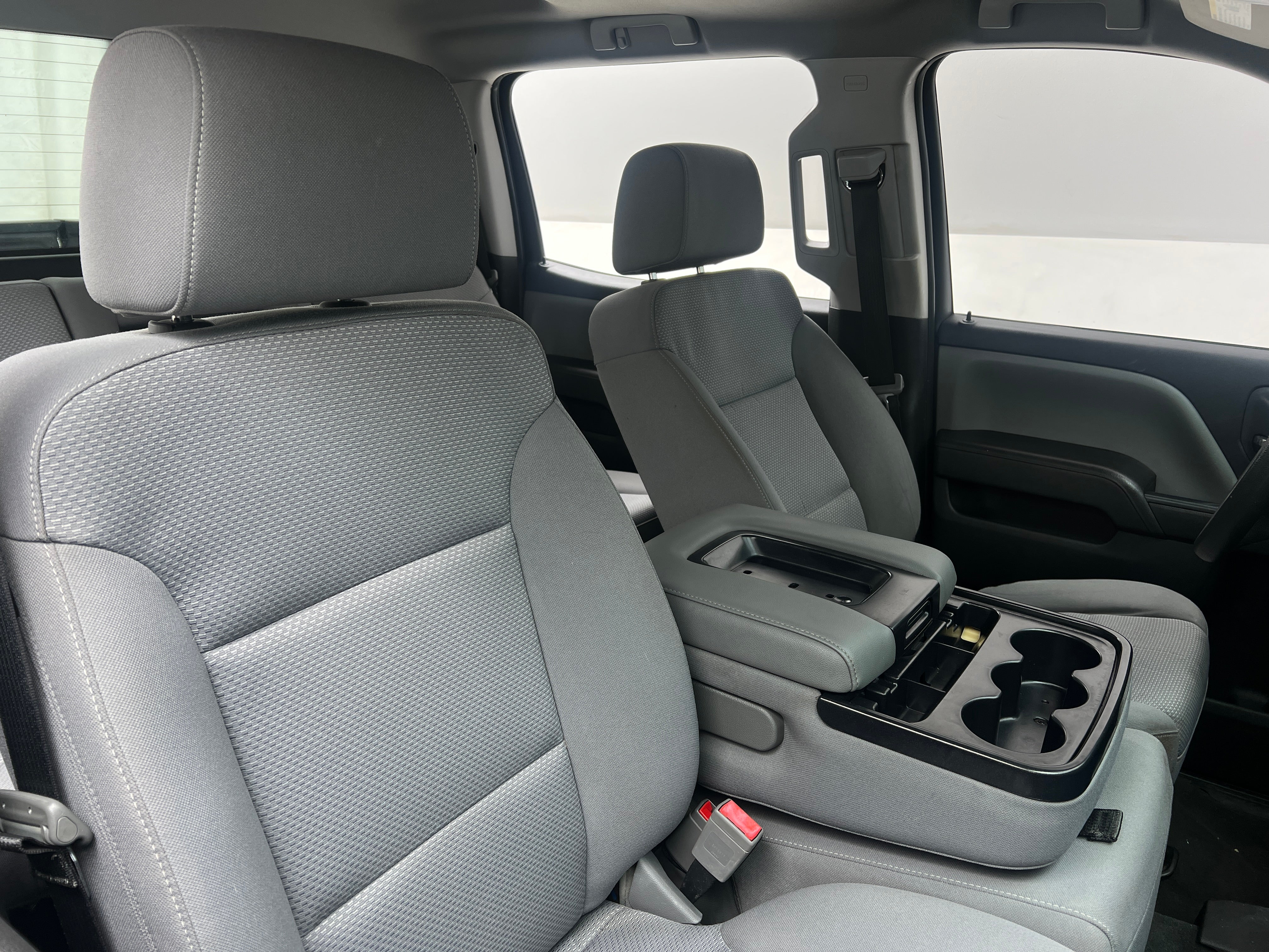 2018 Chevrolet Silverado 1500 Custom 2