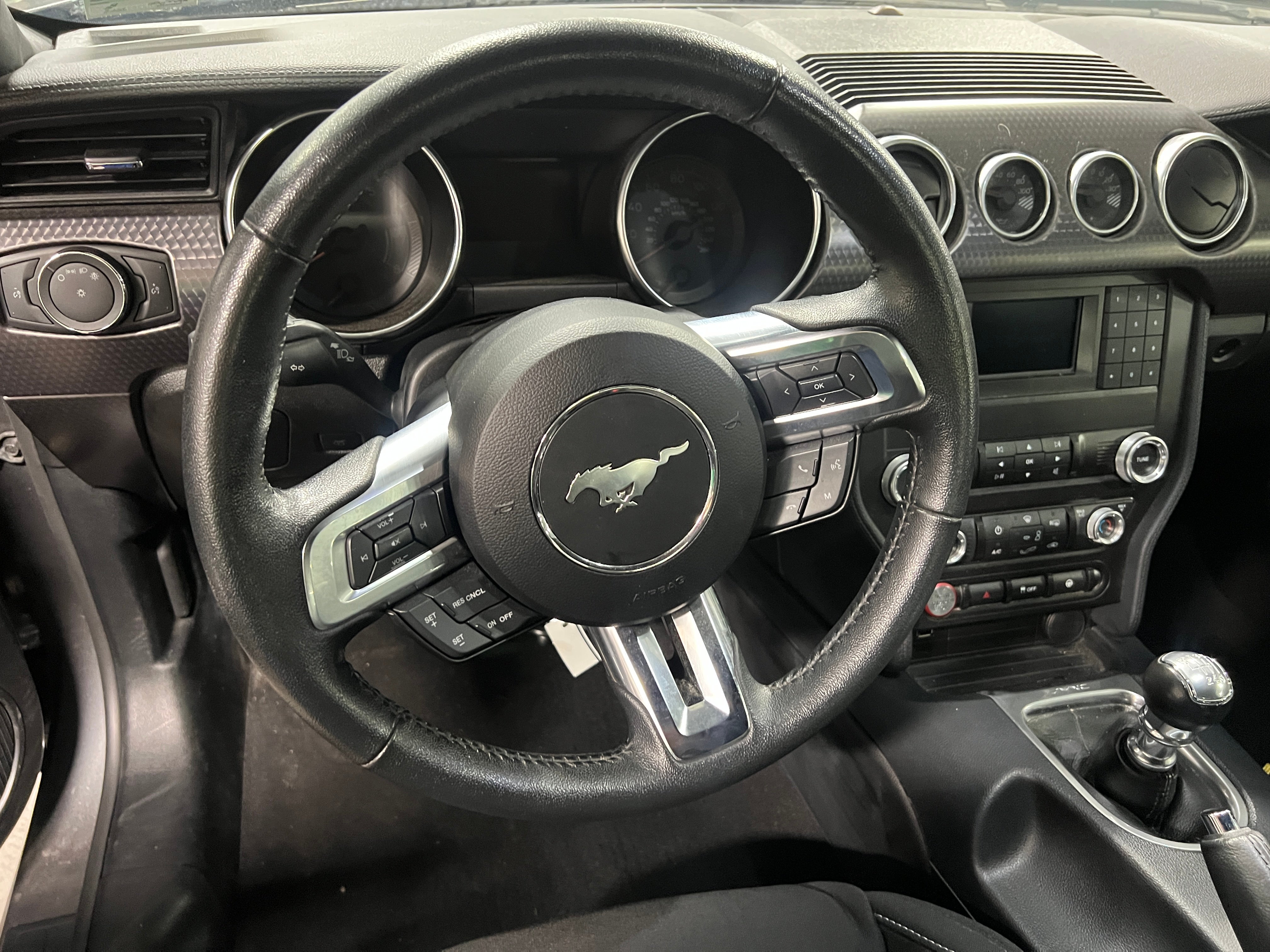 2021 Ford Mustang  4