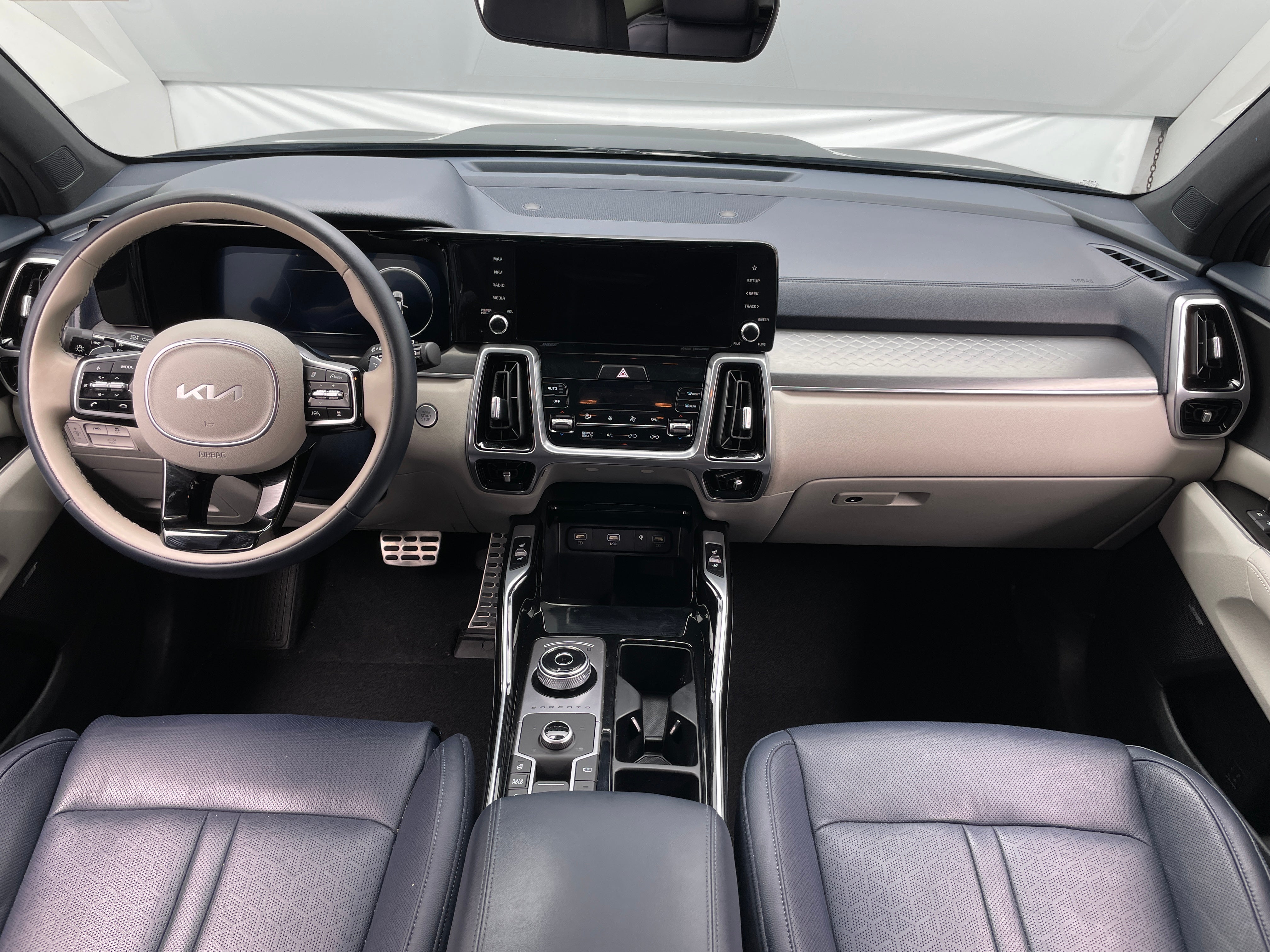 2023 Kia Sorento SX 2