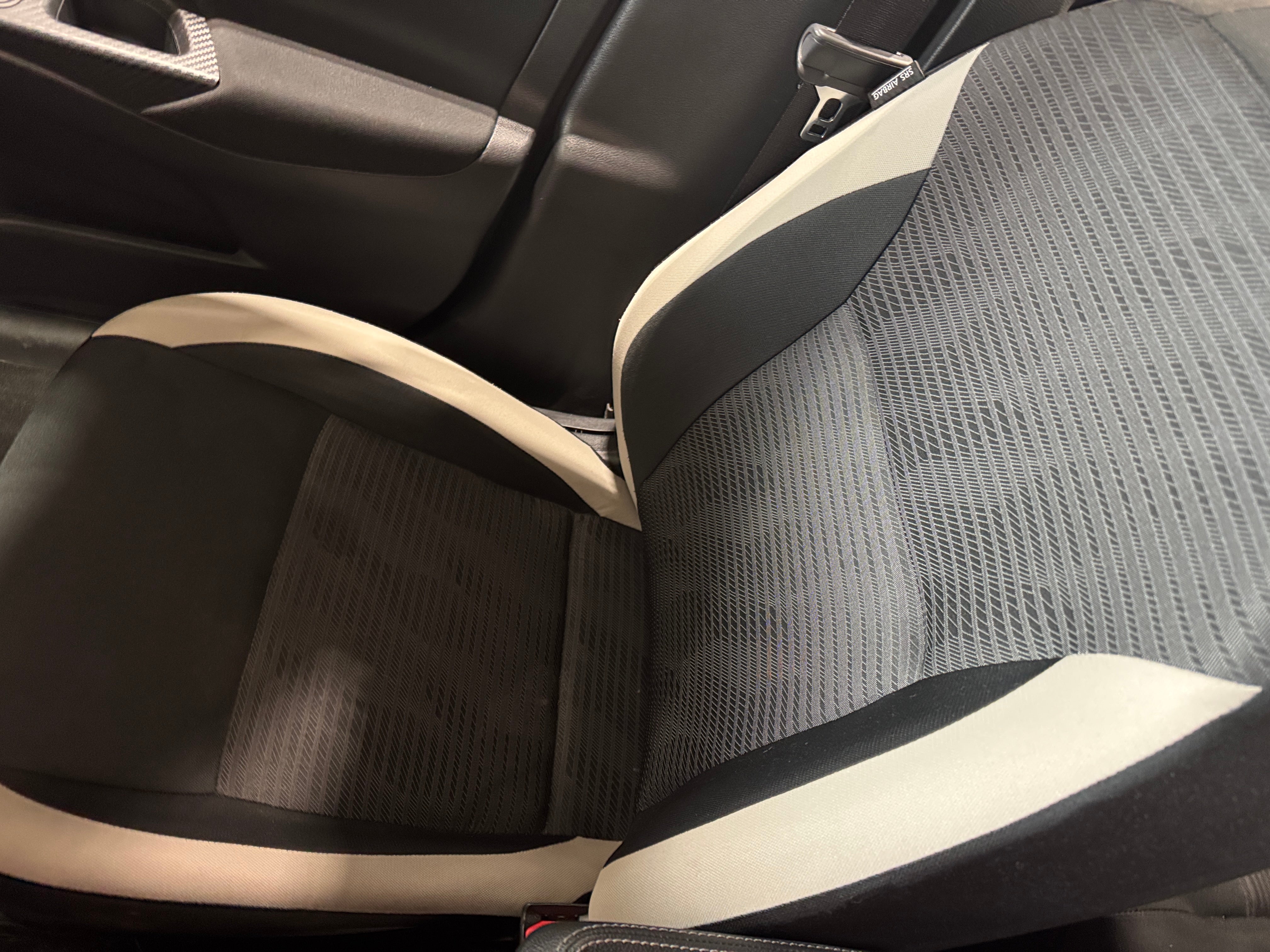 2022 Nissan Versa SV 2