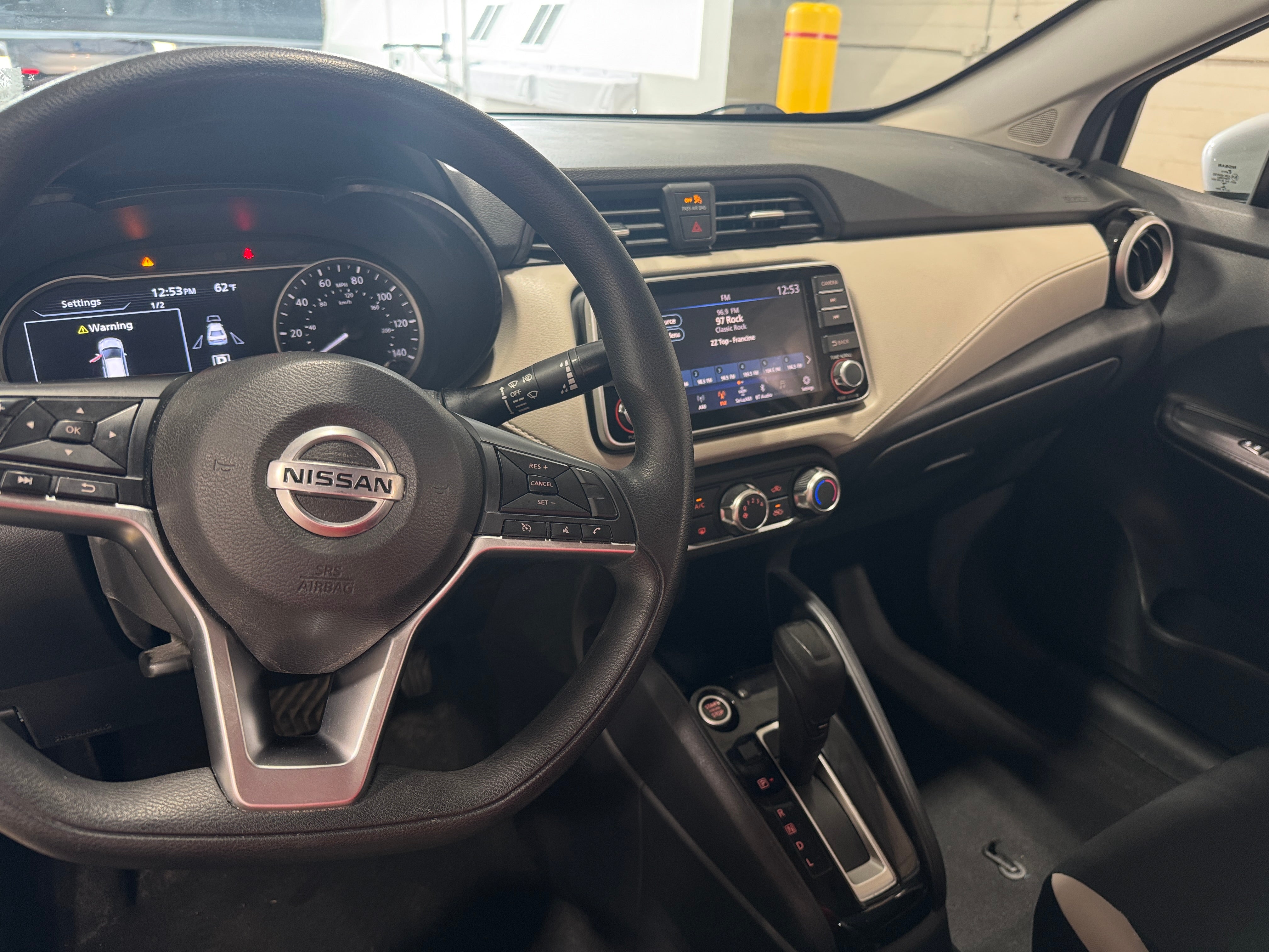 2022 Nissan Versa SV 3