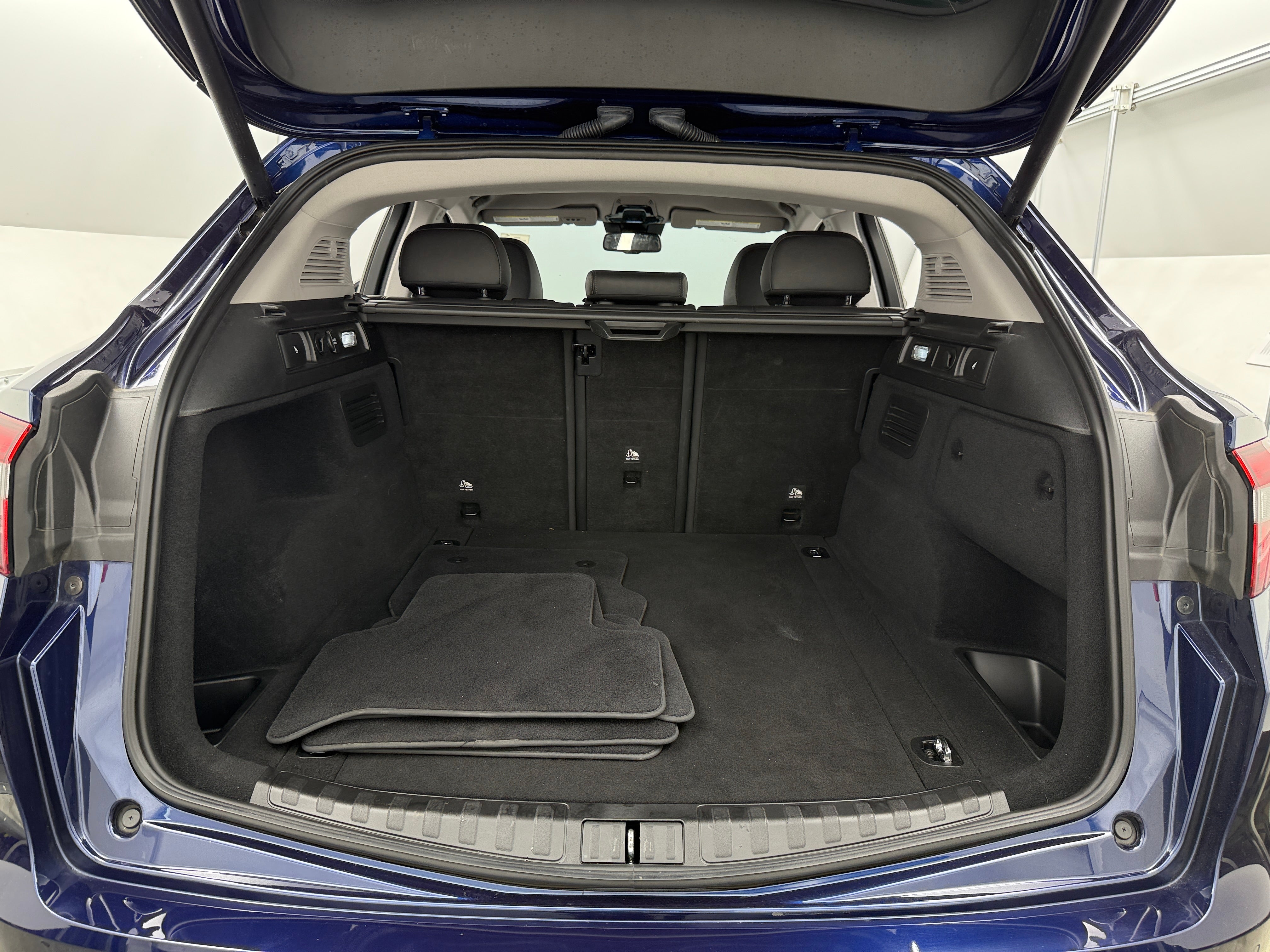 2018 Alfa Romeo Stelvio Base 7