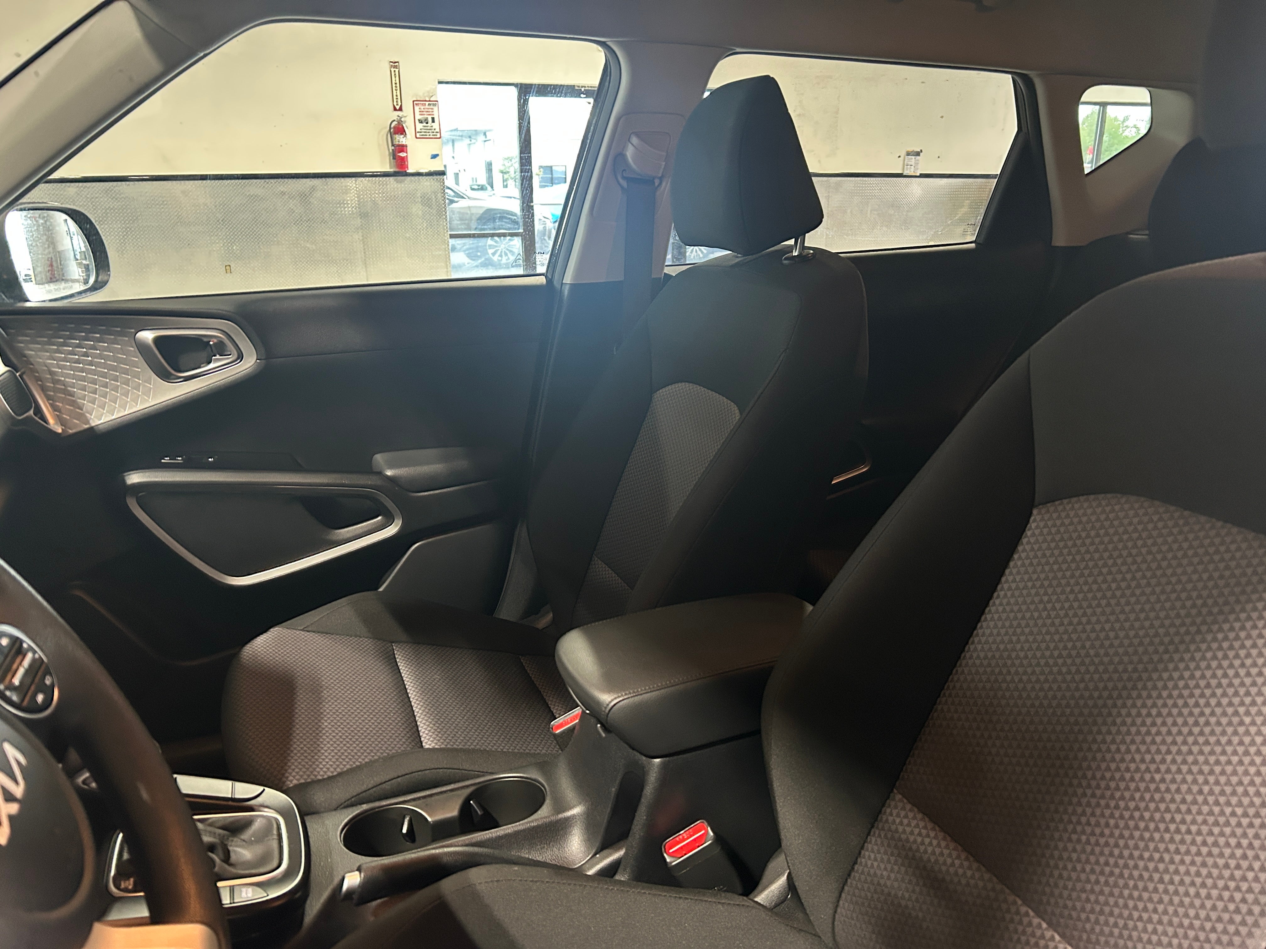 2024 Kia Soul LX 2