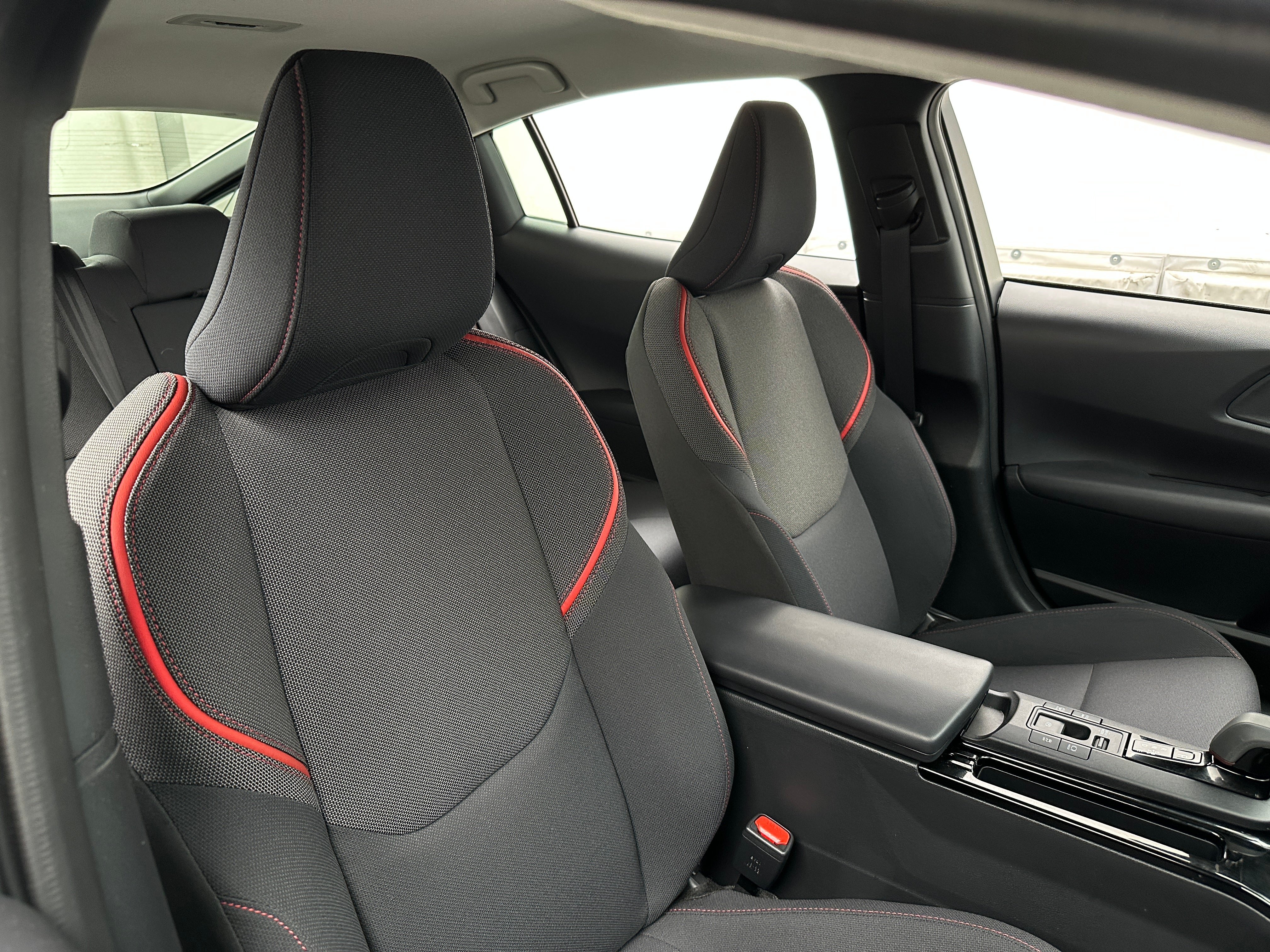 2024 Toyota Prius Prime SE 2