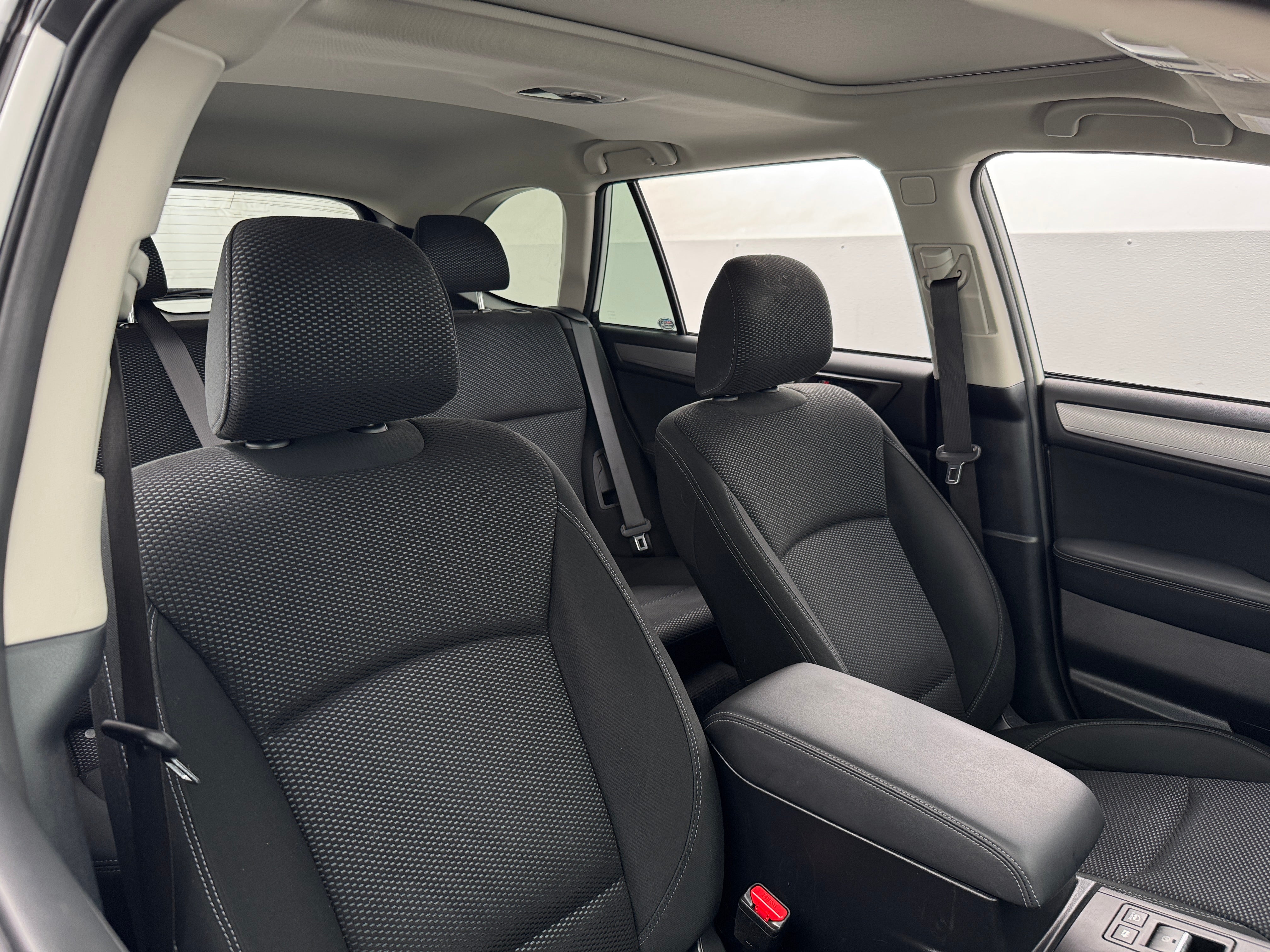 2018 Subaru Outback Premium 2