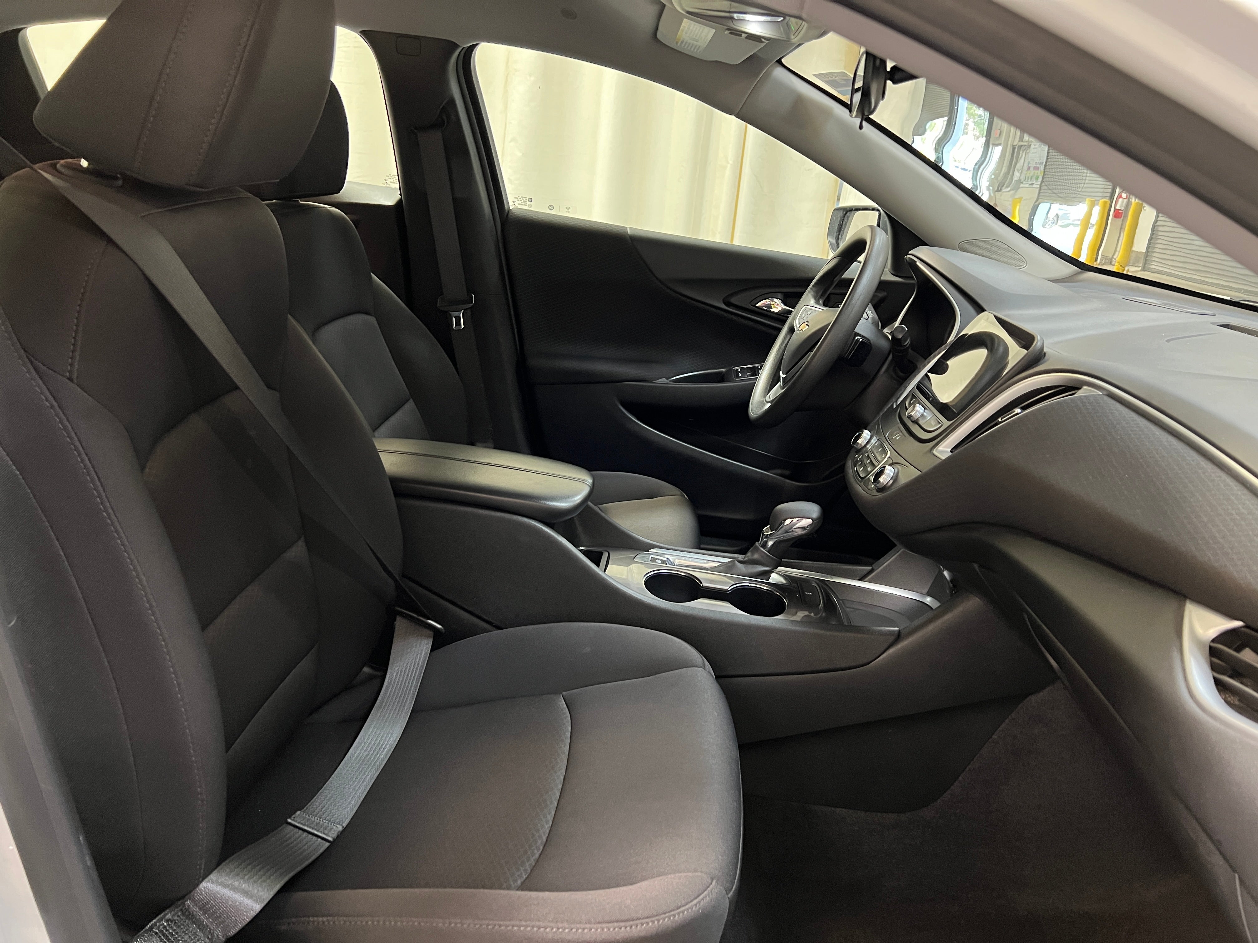 2023 Chevrolet Malibu LT 2