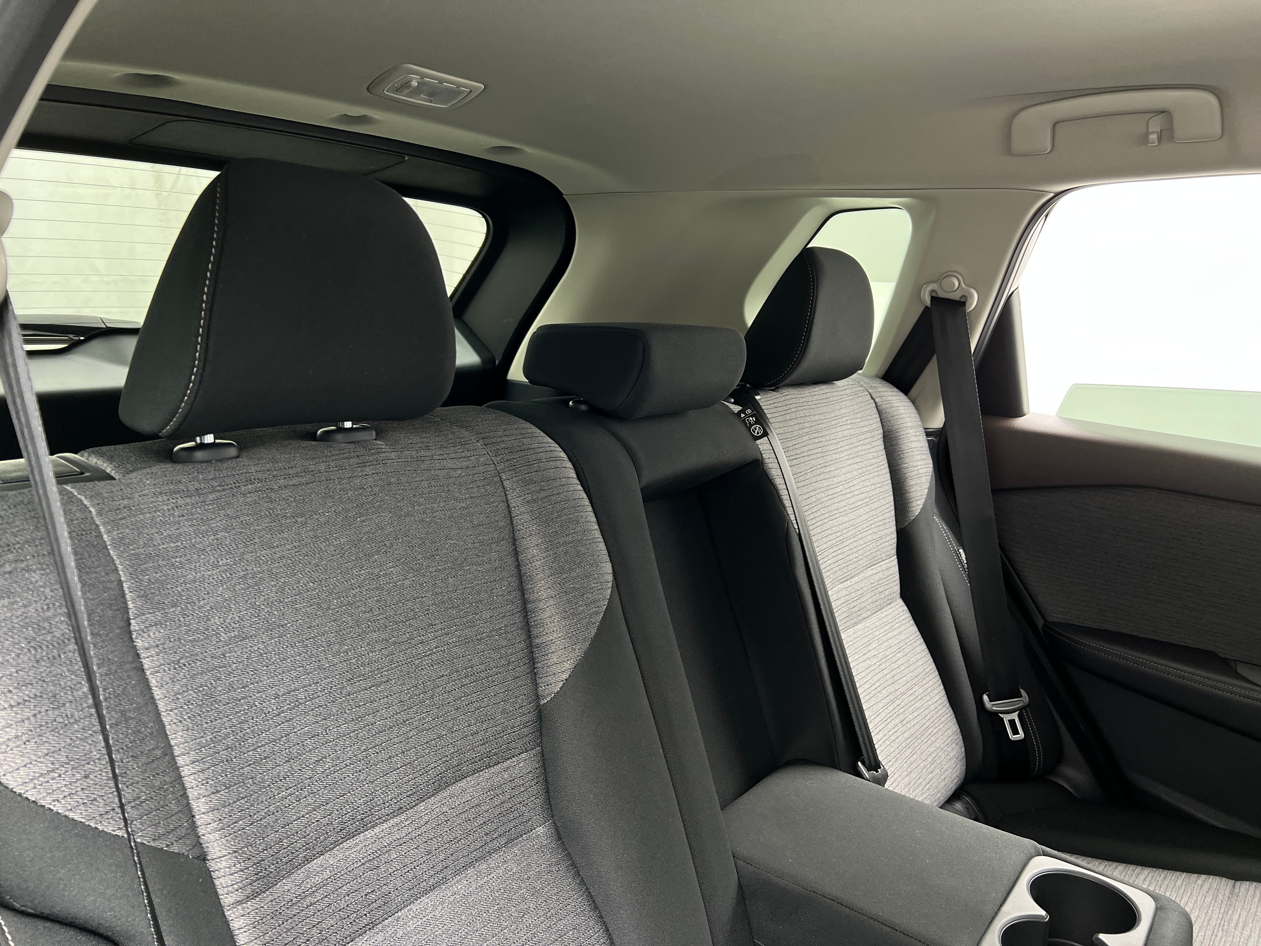 2023 Nissan Rogue SV 6