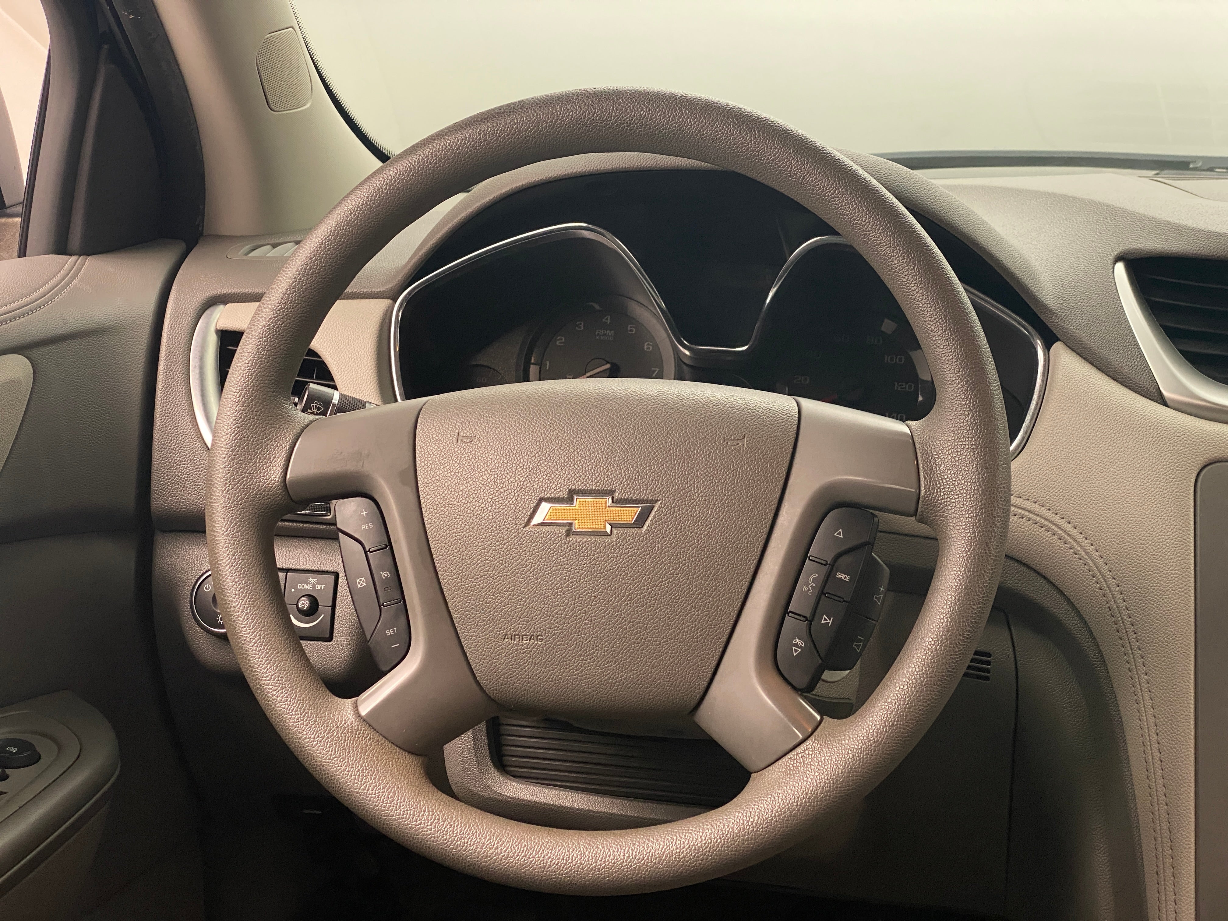 2017 Chevrolet Traverse LS 5