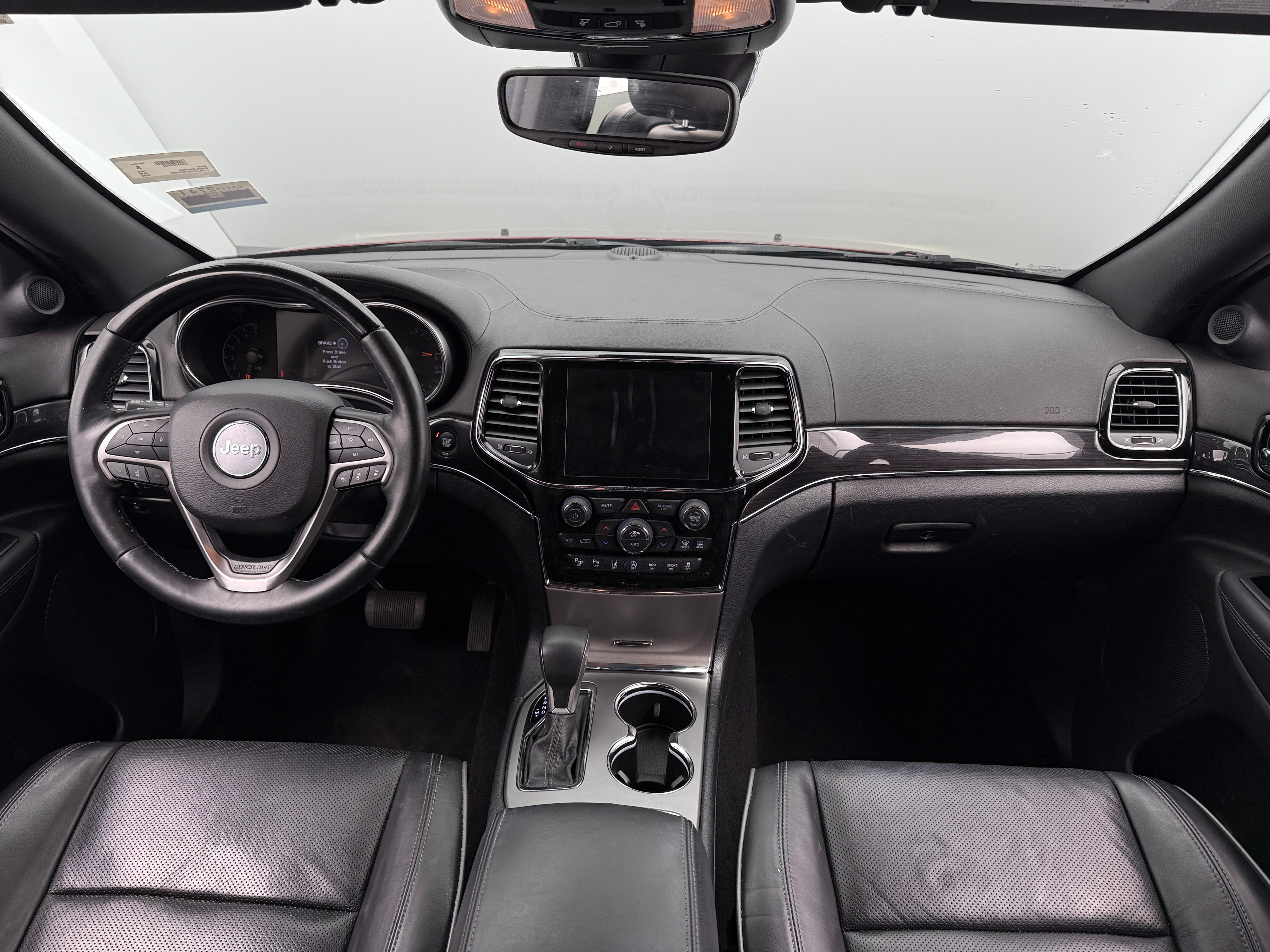 2020 Jeep Grand Cherokee Overland 2