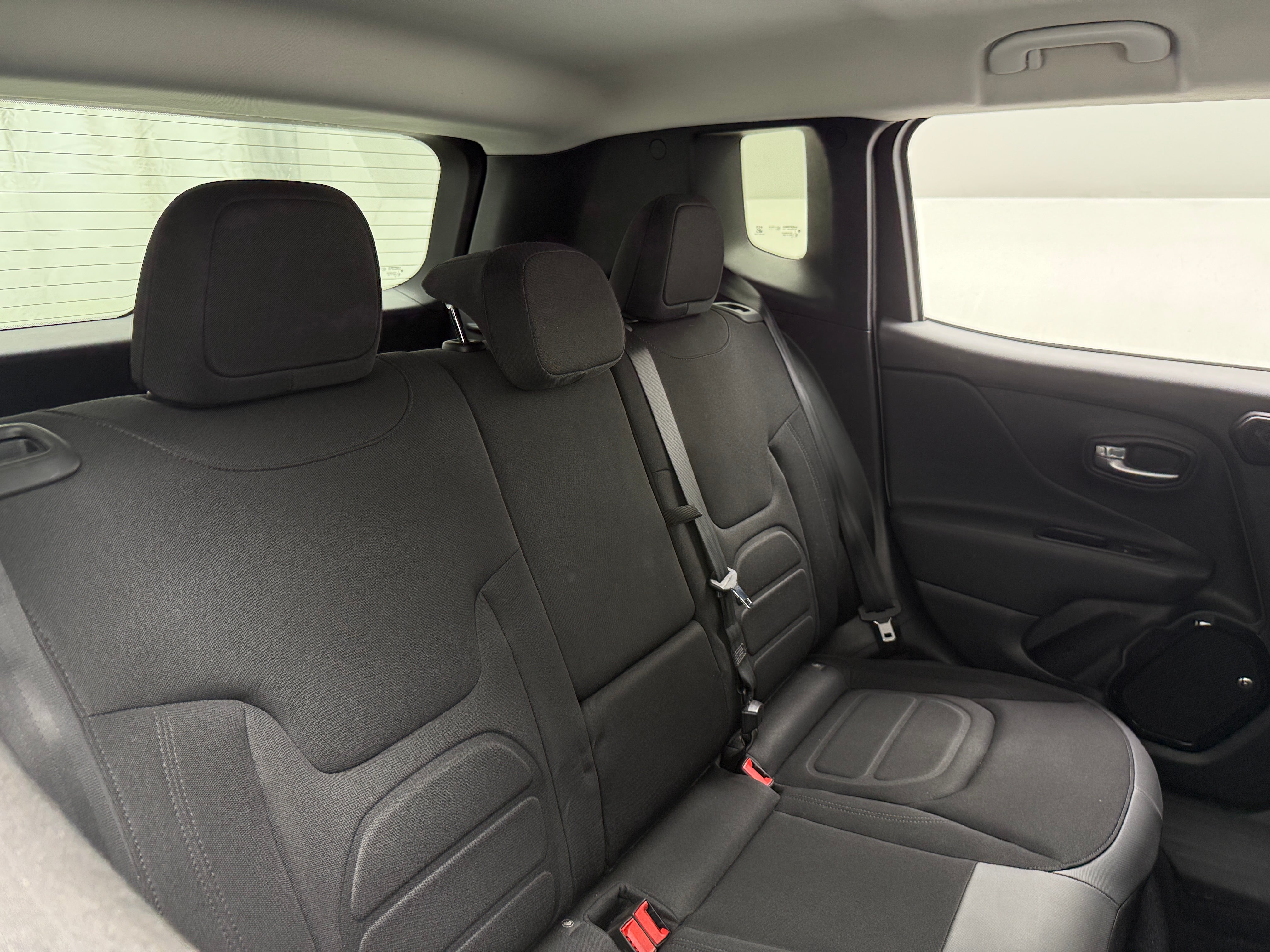 2017 Jeep Renegade Altitude 6