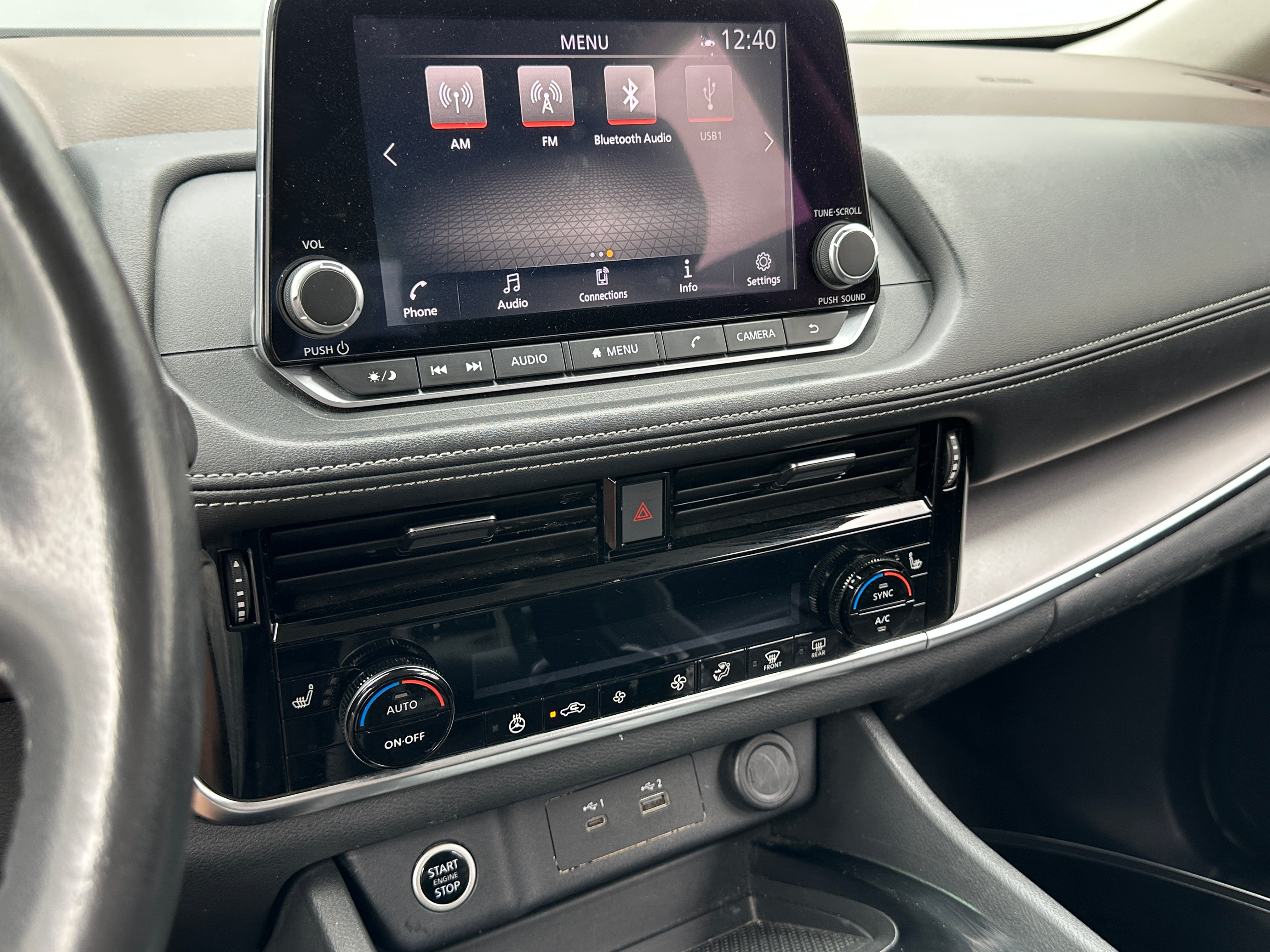 2022 Nissan Rogue SV 3