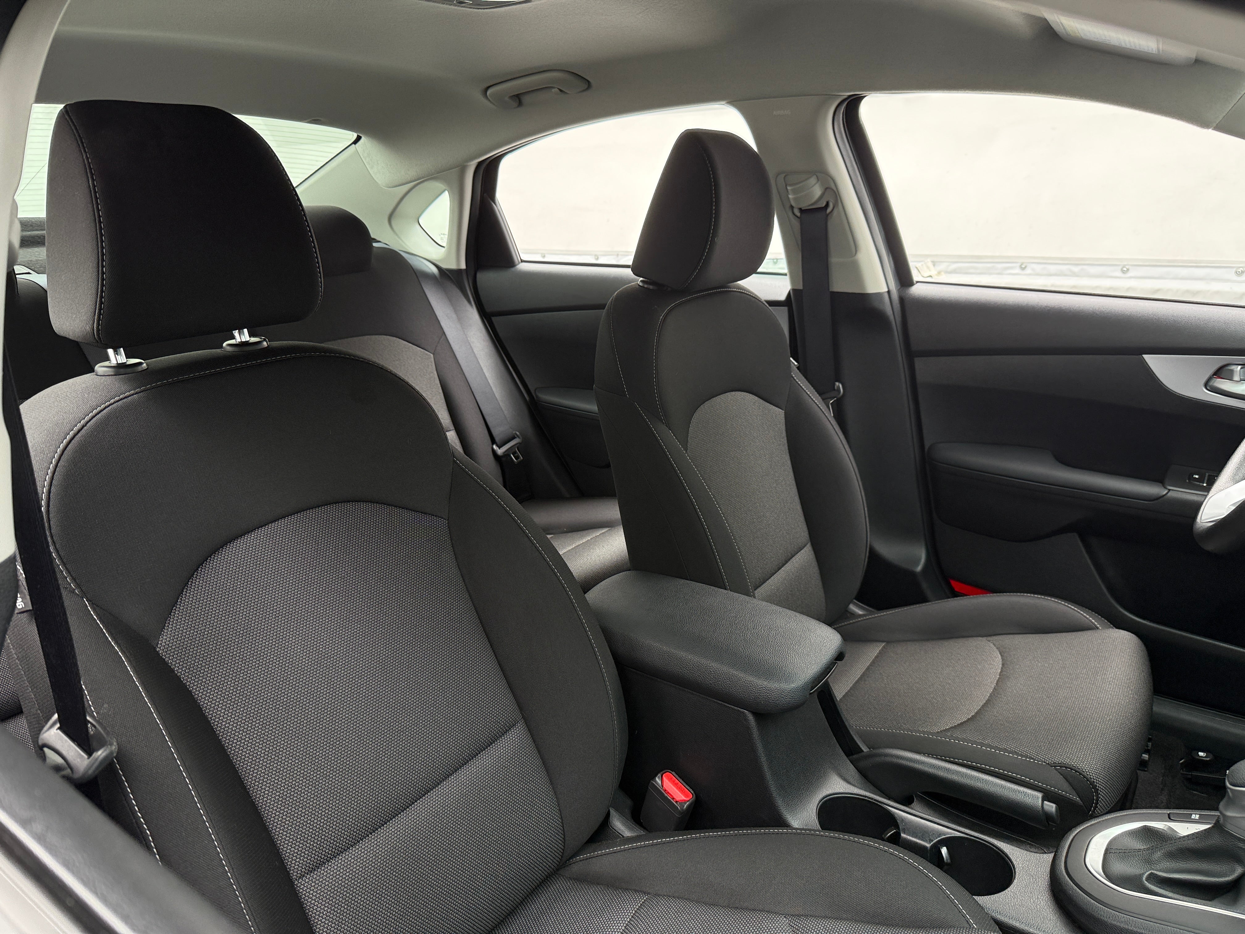 2024 Kia Forte LXS 2