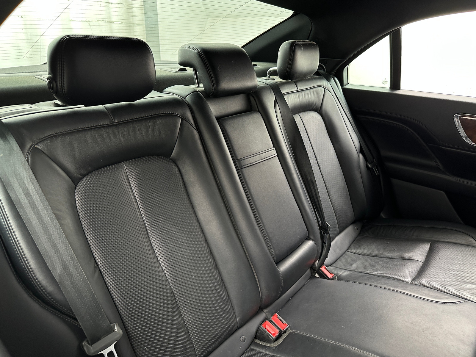 Thumbnail: 2018 Lincoln Continental - 5