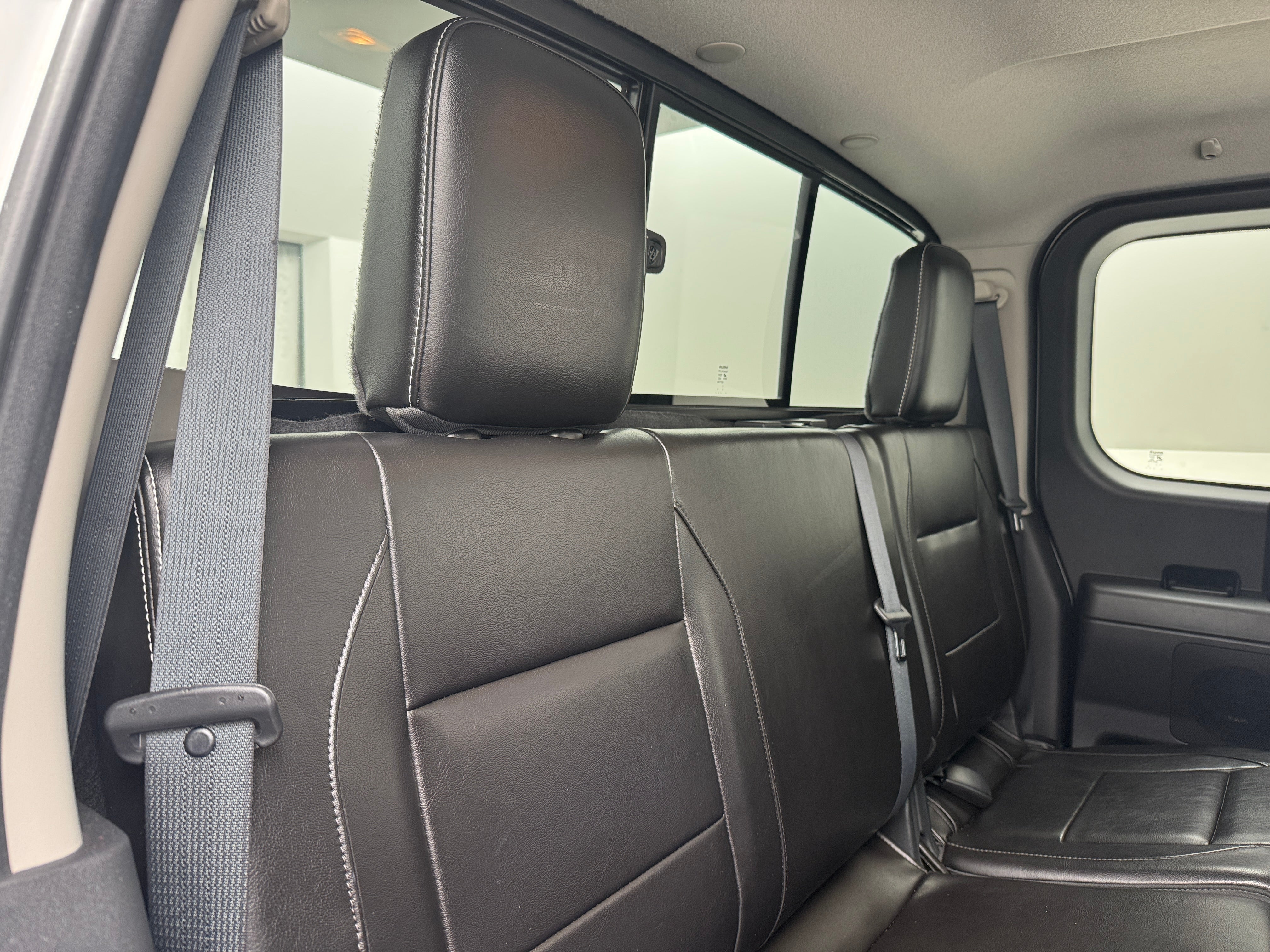 2015 Nissan Titan PRO-4X 6
