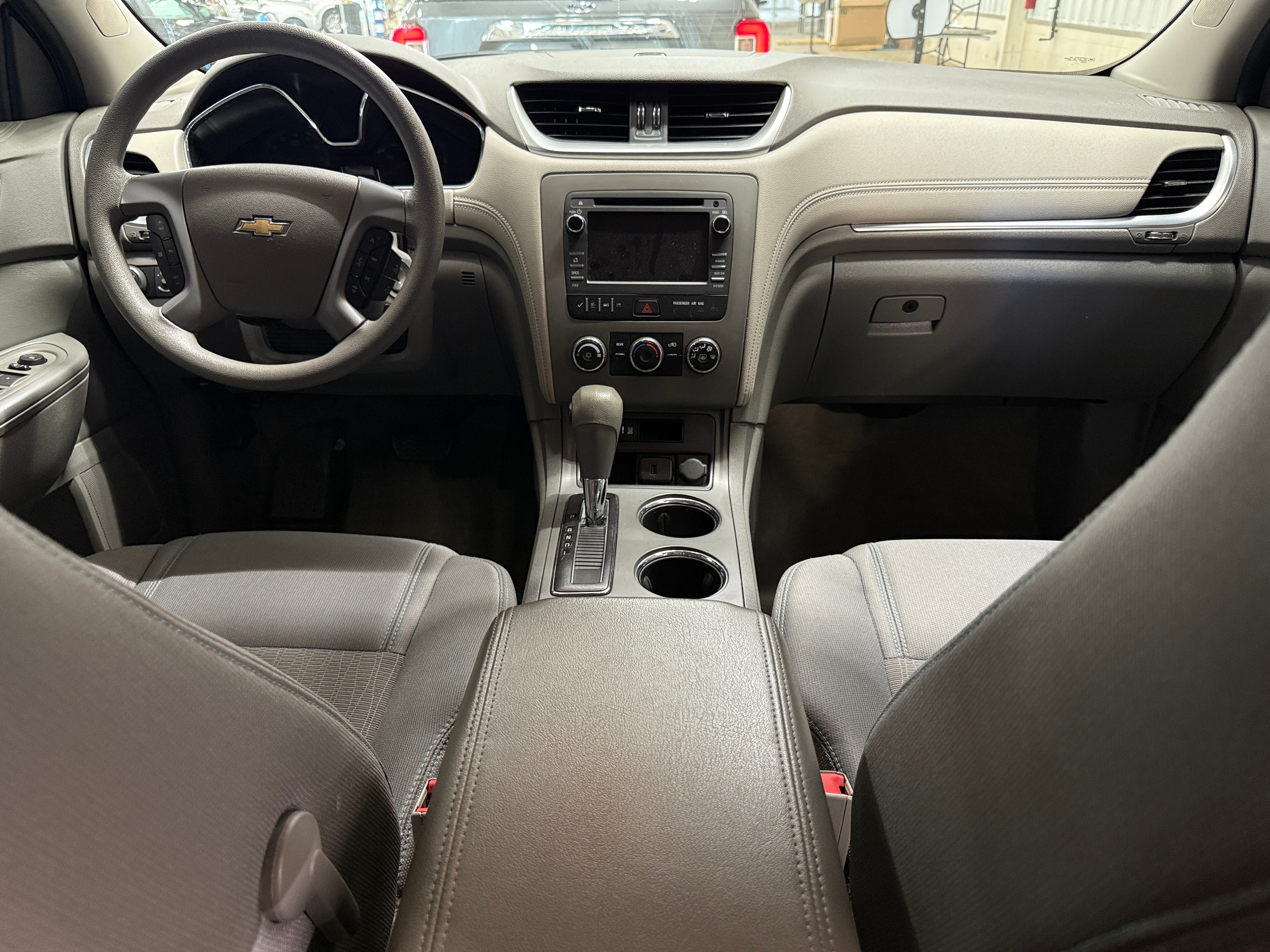 2017 Chevrolet Traverse LS 3