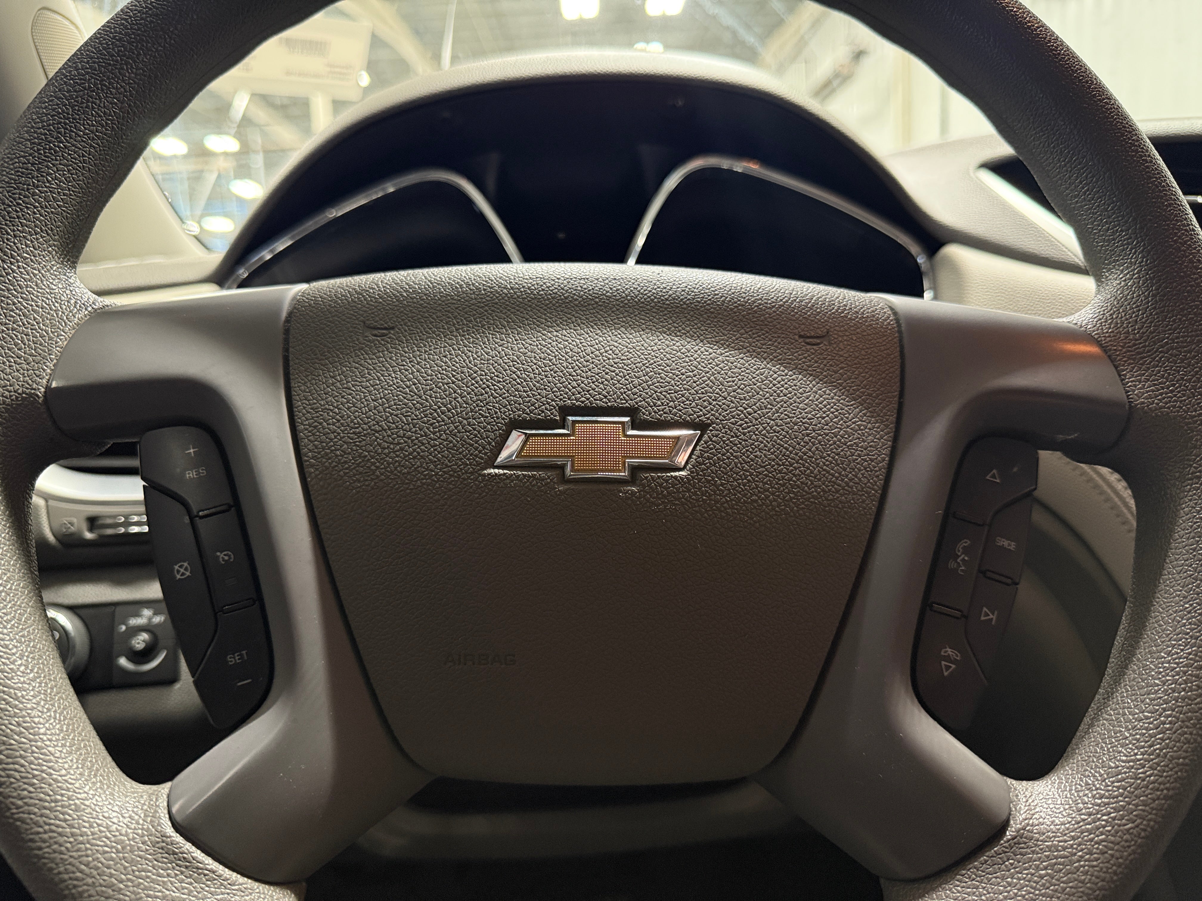 2017 Chevrolet Traverse LS 5