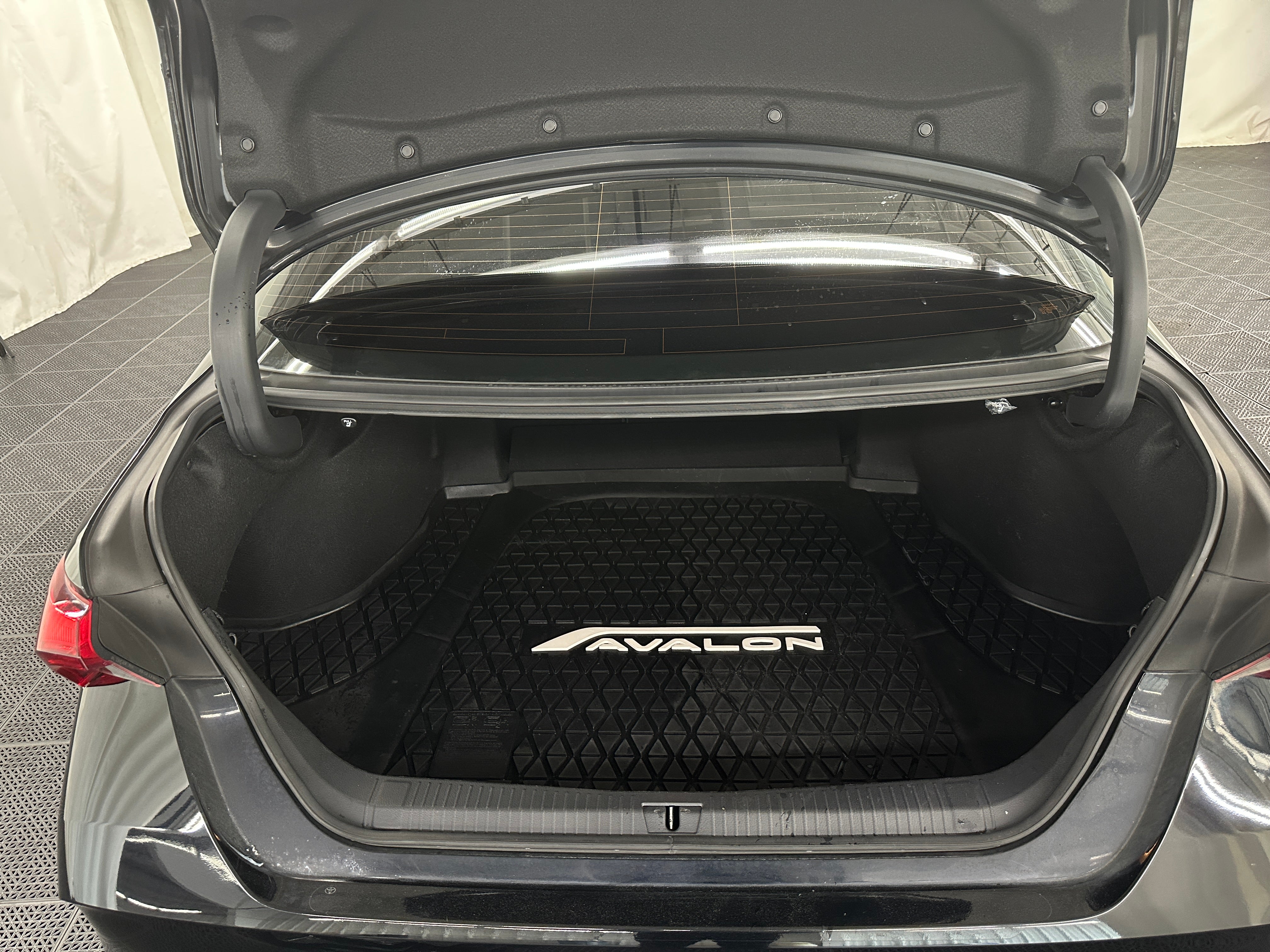 2019 Toyota Avalon Touring 6