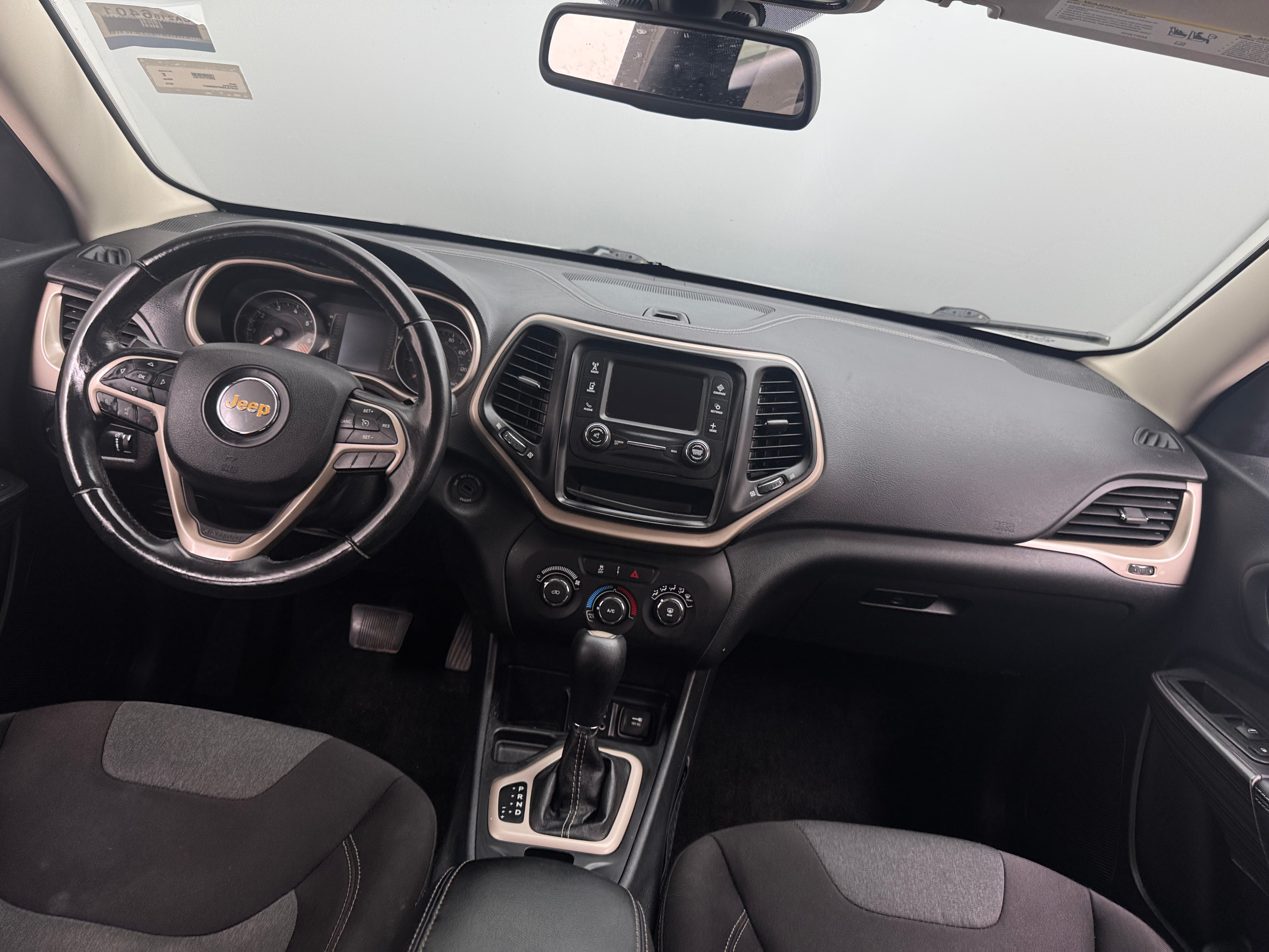 2015 Jeep Cherokee Sport 3