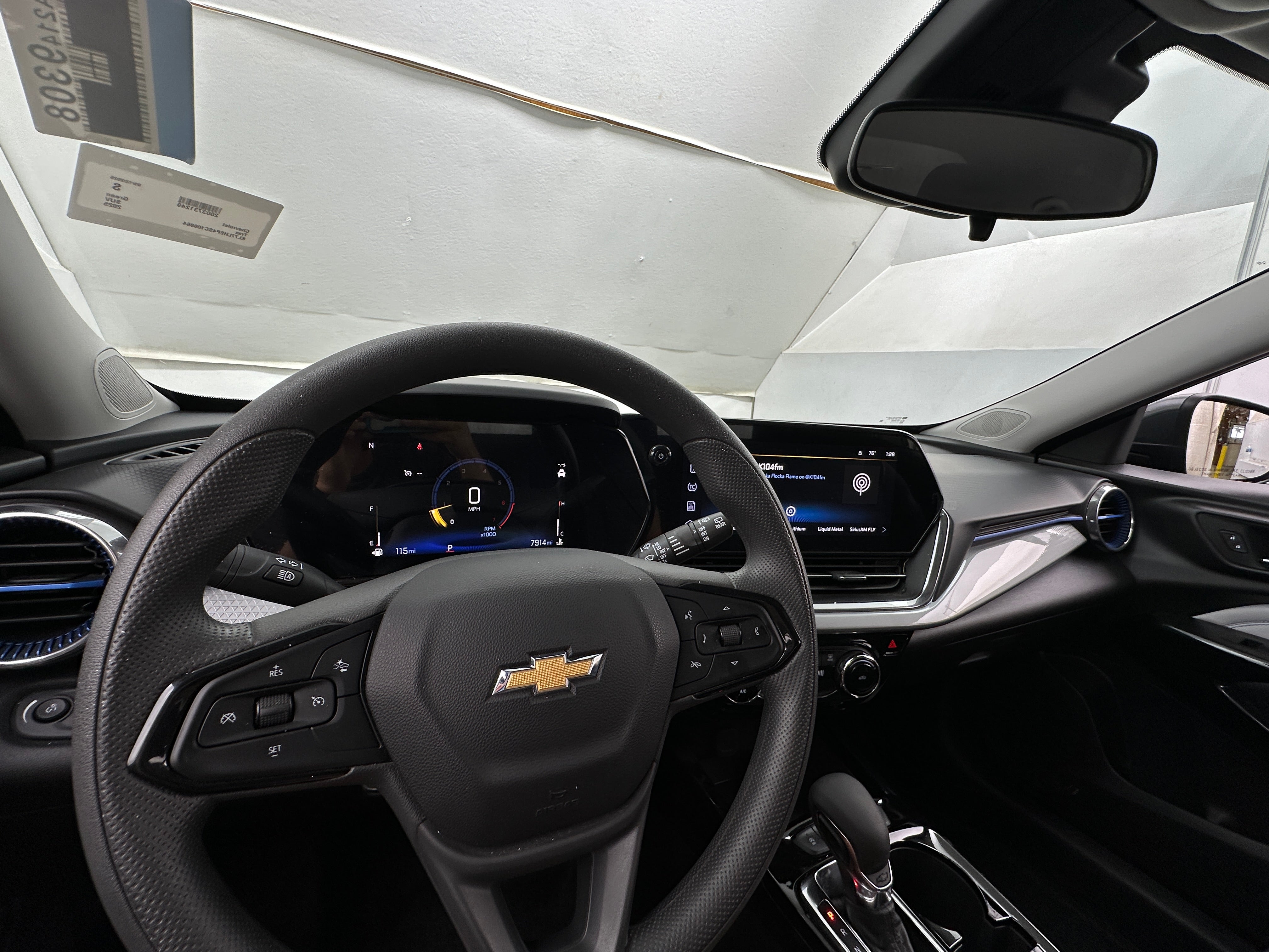 2025 Chevrolet Trax LT 3