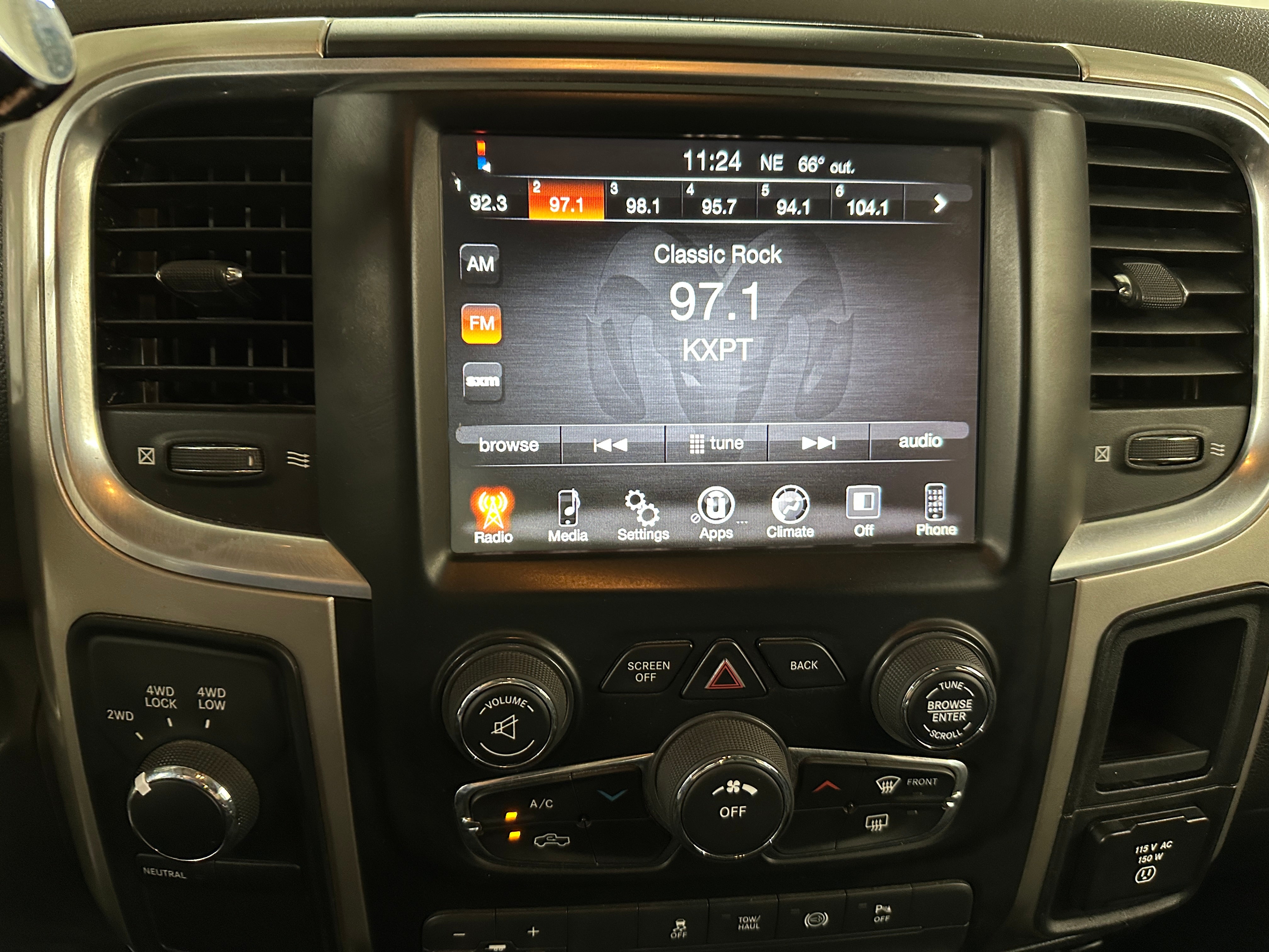 2015 RAM 2500 SLT 4