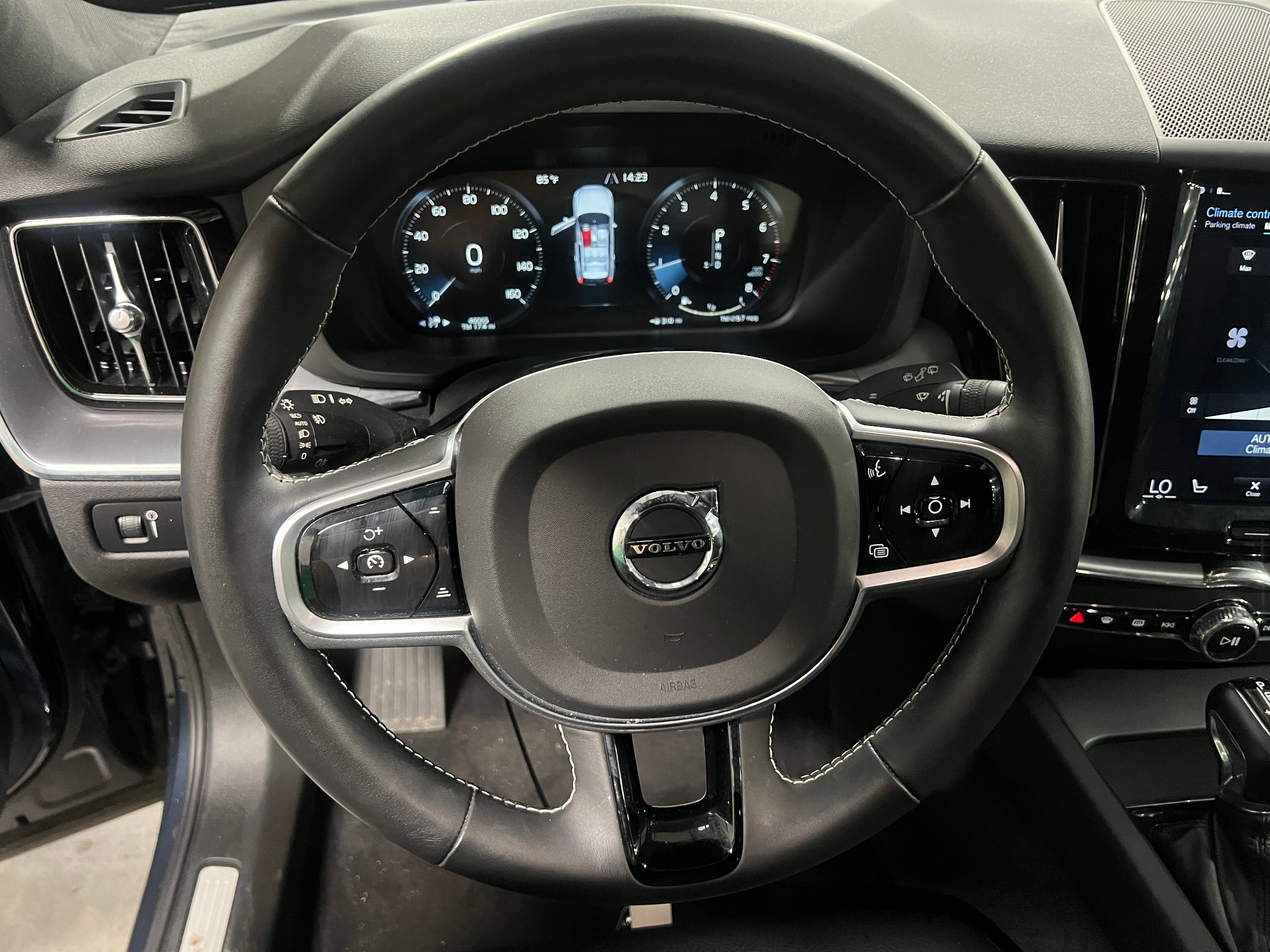 2020 Volvo XC60 T5 Momentum 4