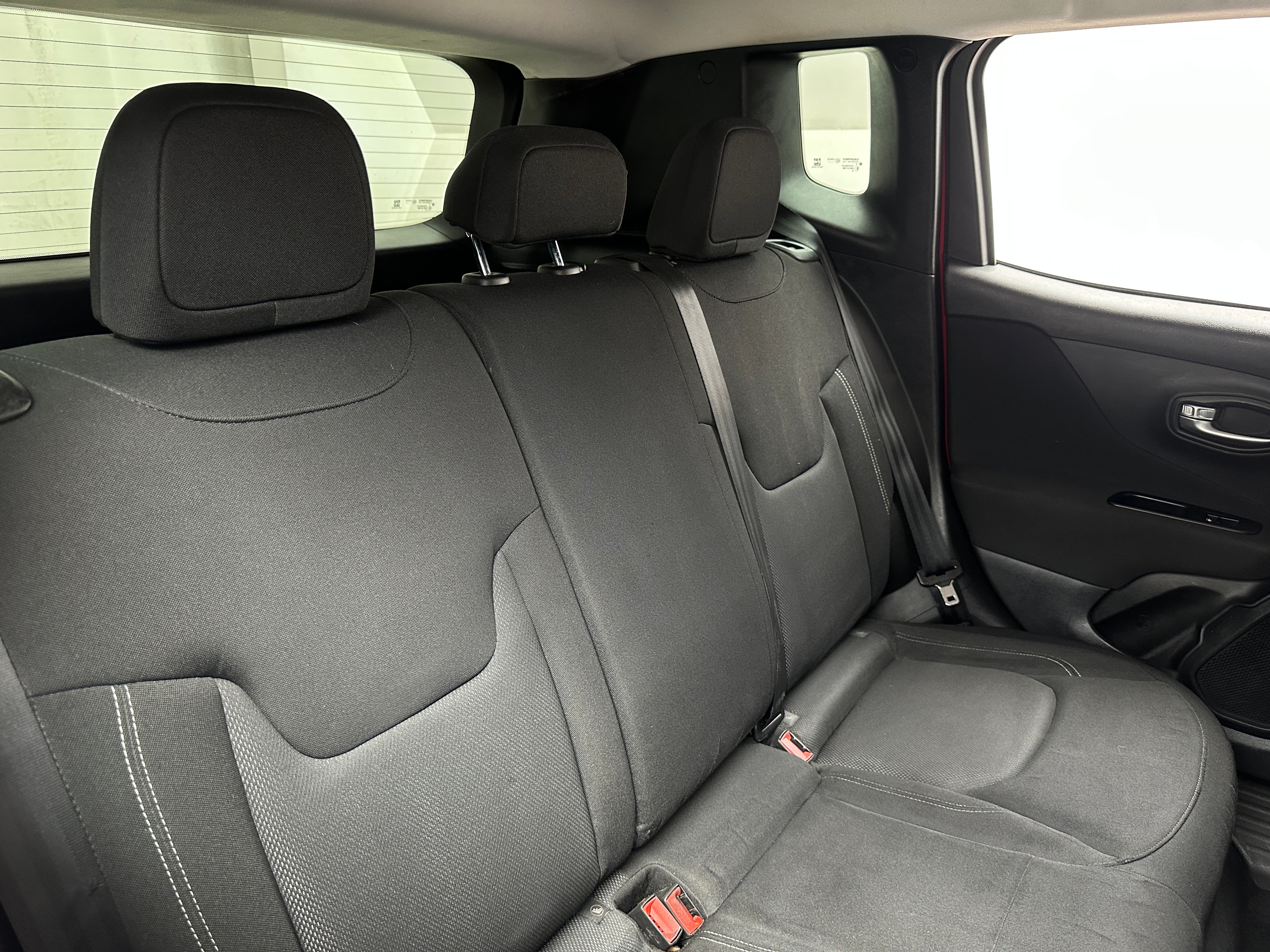 2021 Jeep Renegade Jeepster 6