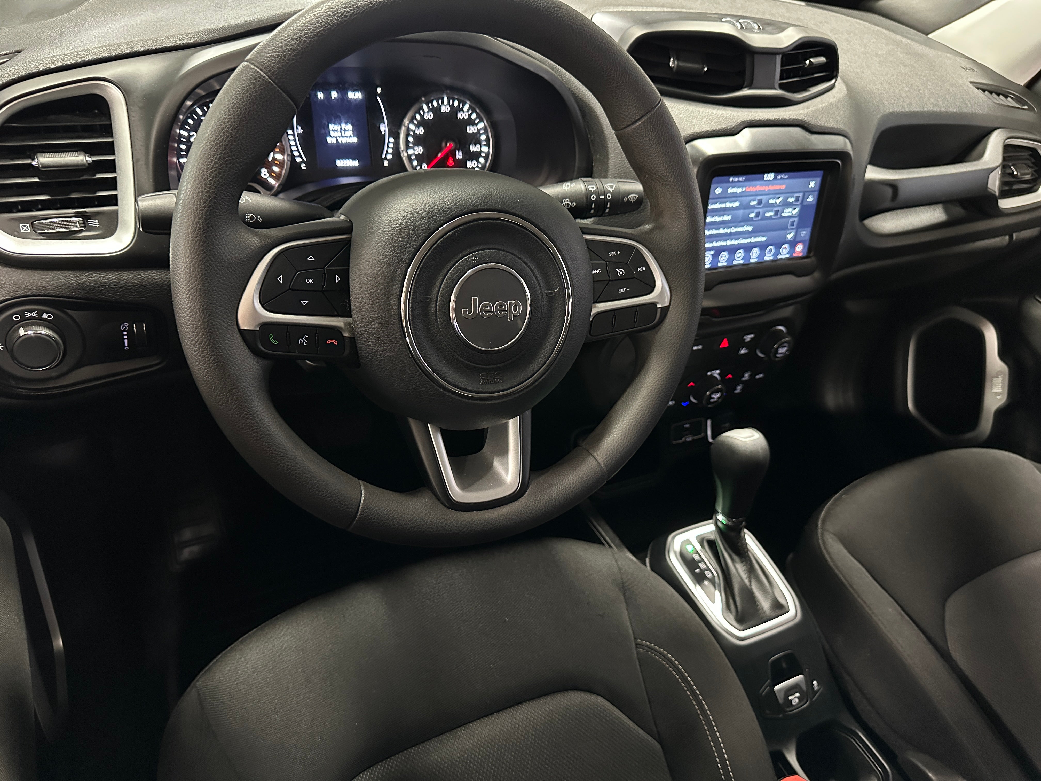 2021 Jeep Renegade Jeepster 3