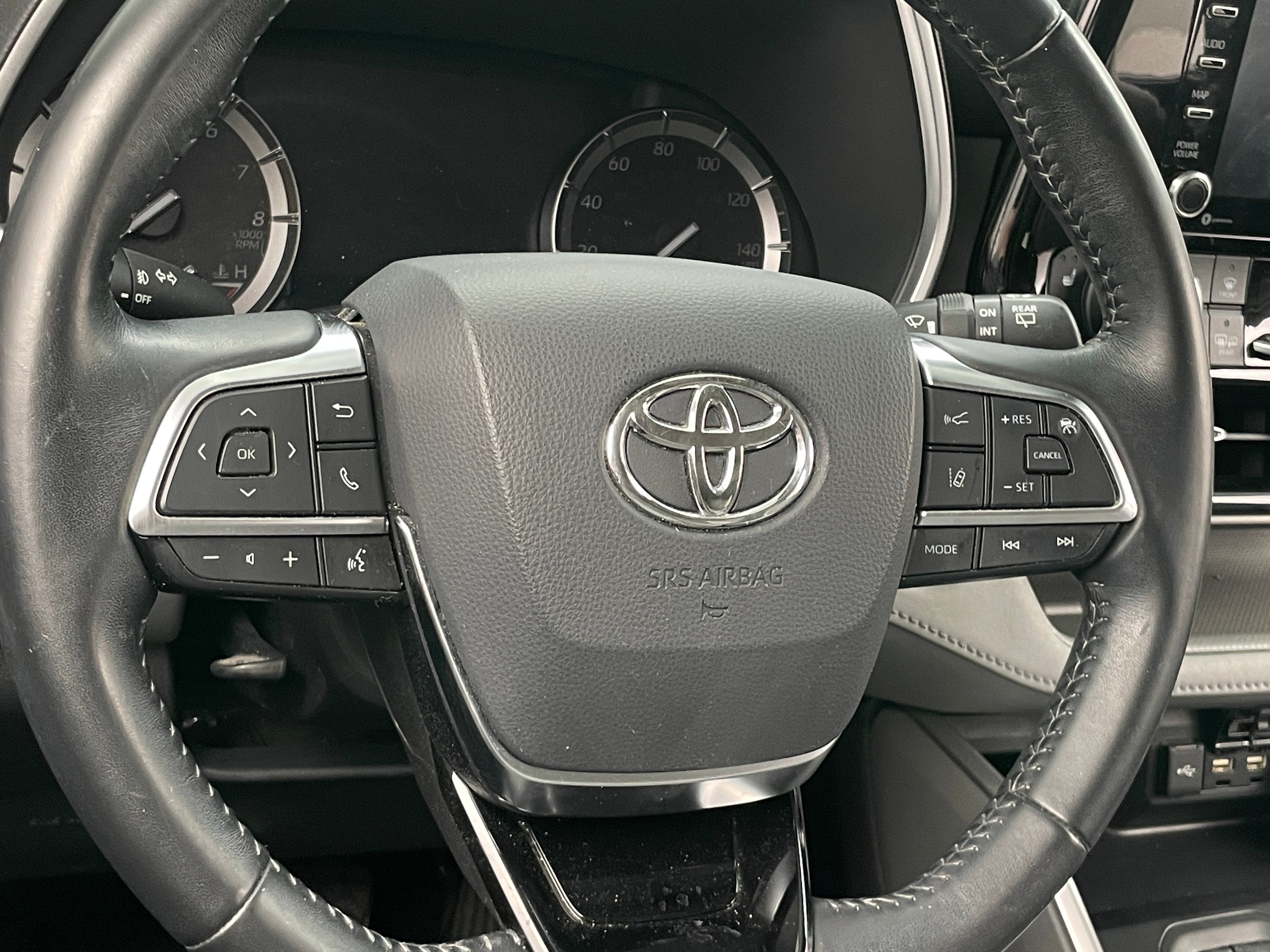 2021 Toyota Highlander XLE 4