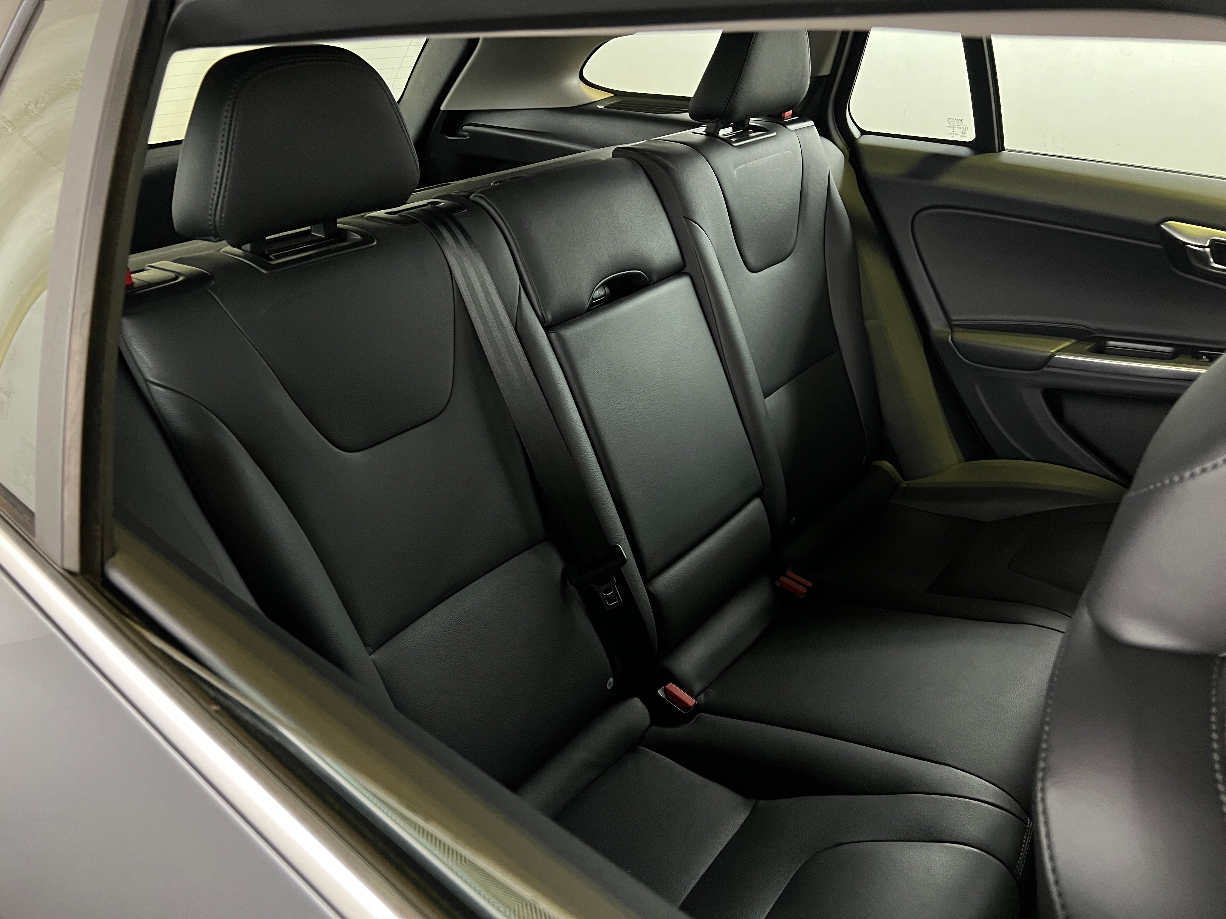 2016 Volvo V60 T5 5