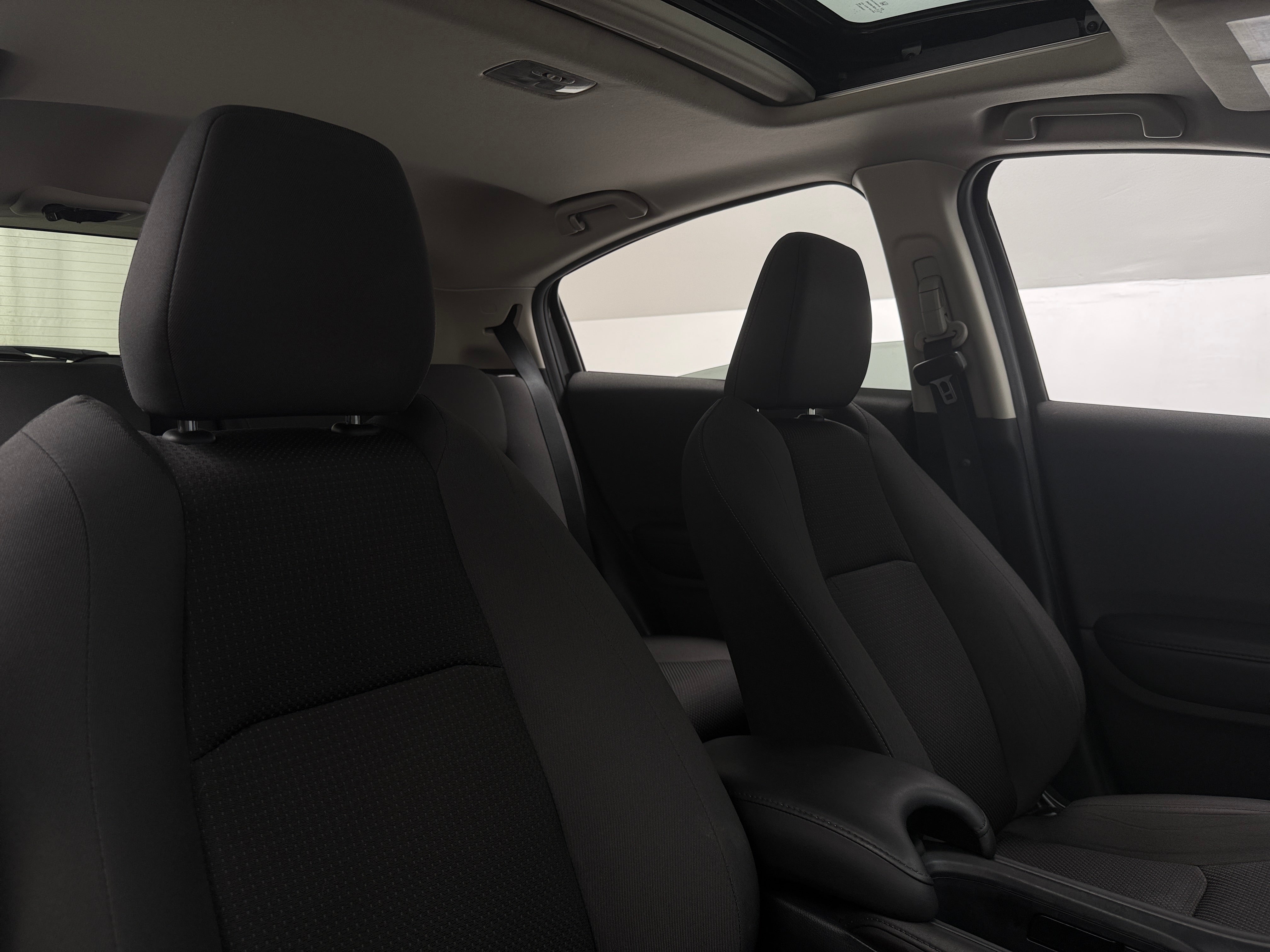2022 Honda HR-V EX 2