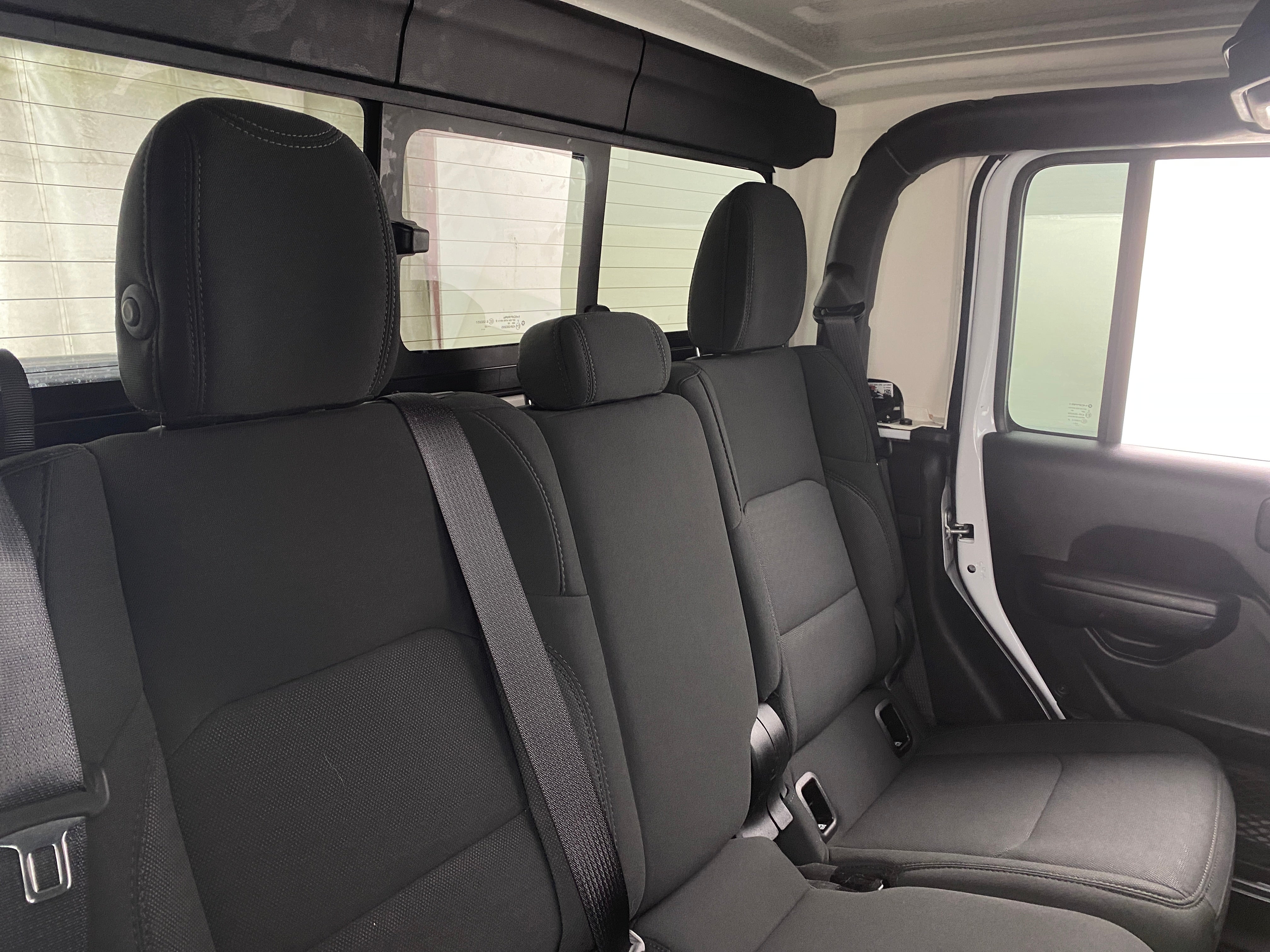2021 Jeep Gladiator Willys 6