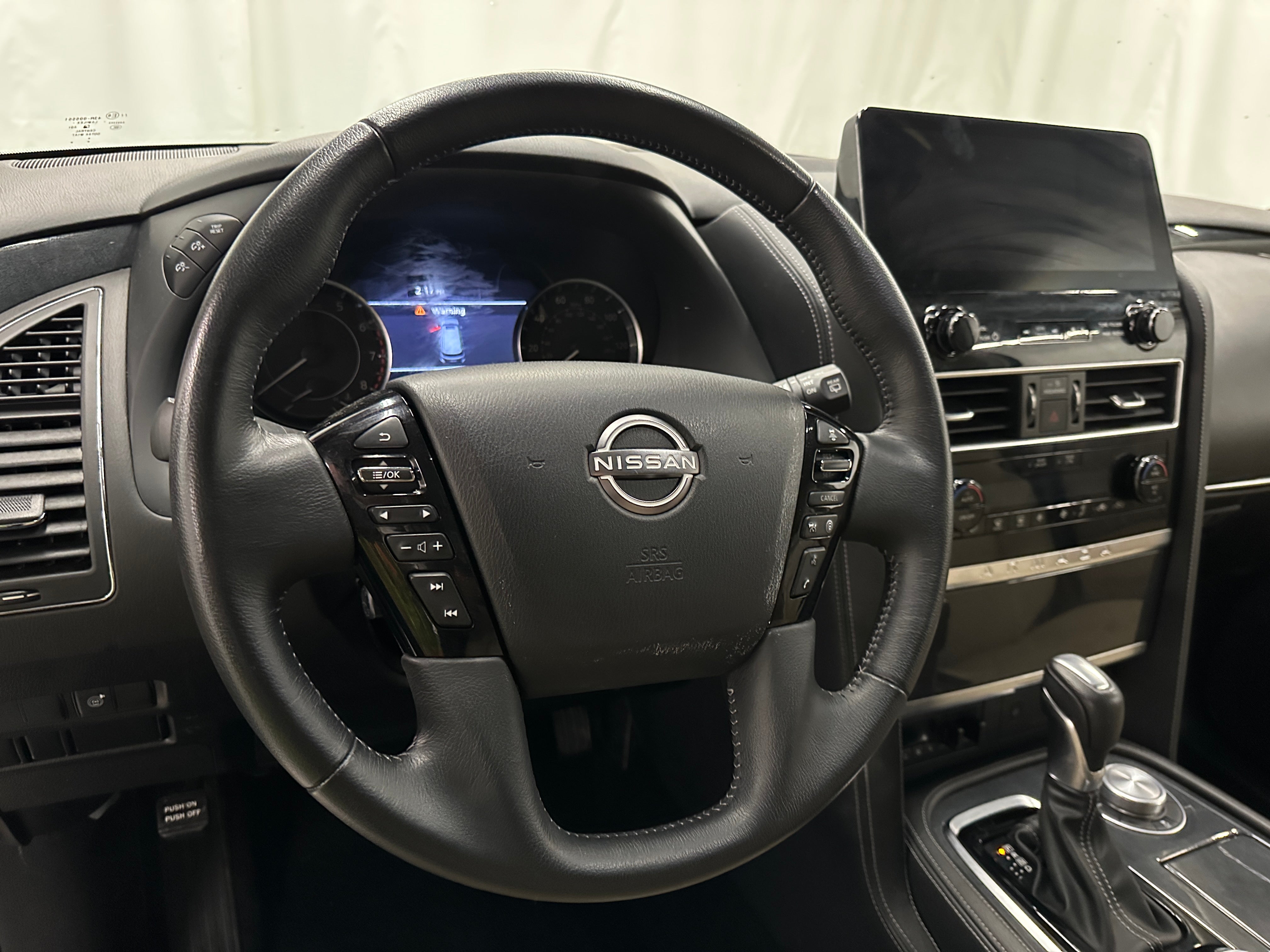 2023 Nissan Armada SV 4