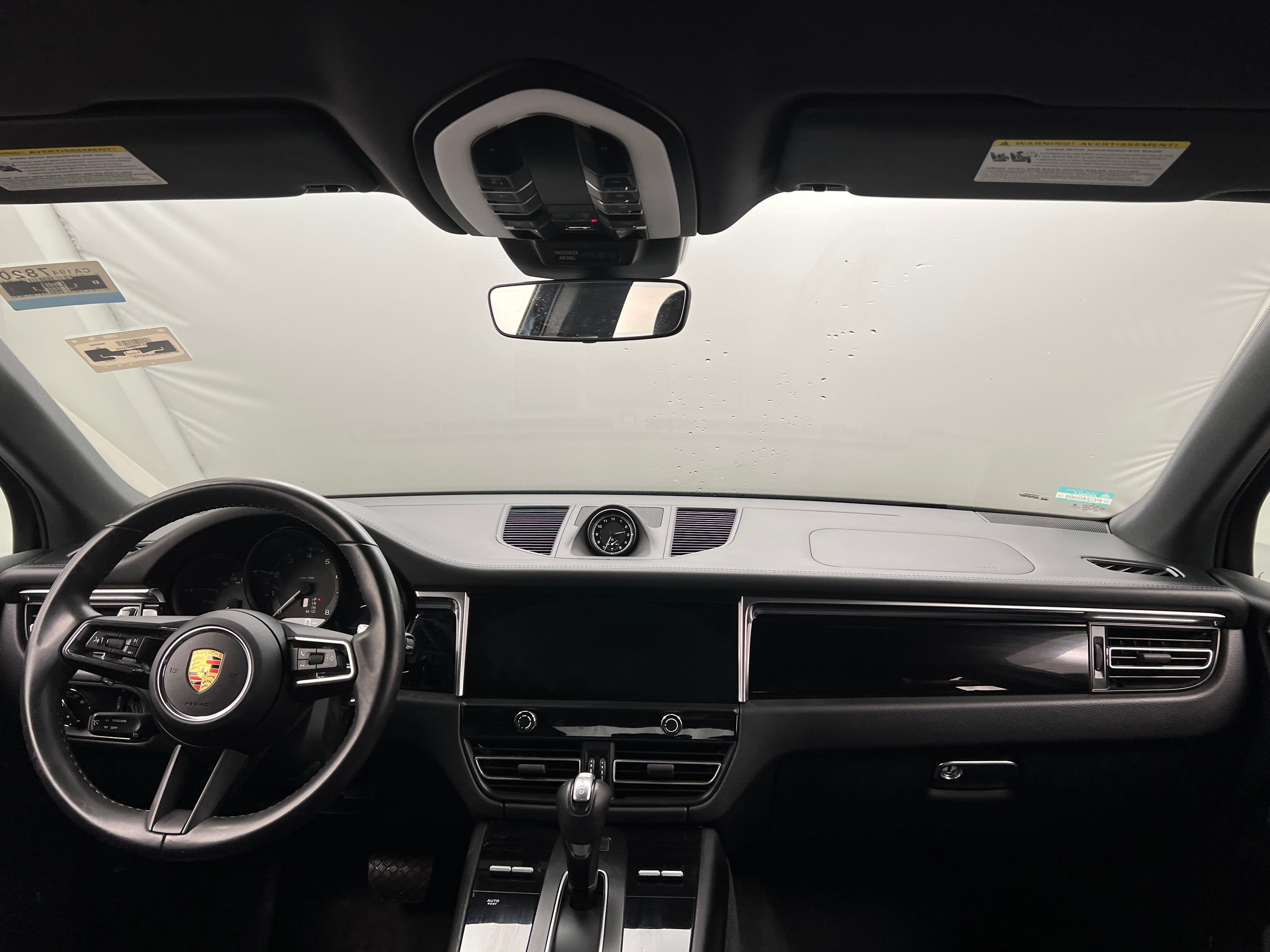 2022 Porsche Macan Base 3