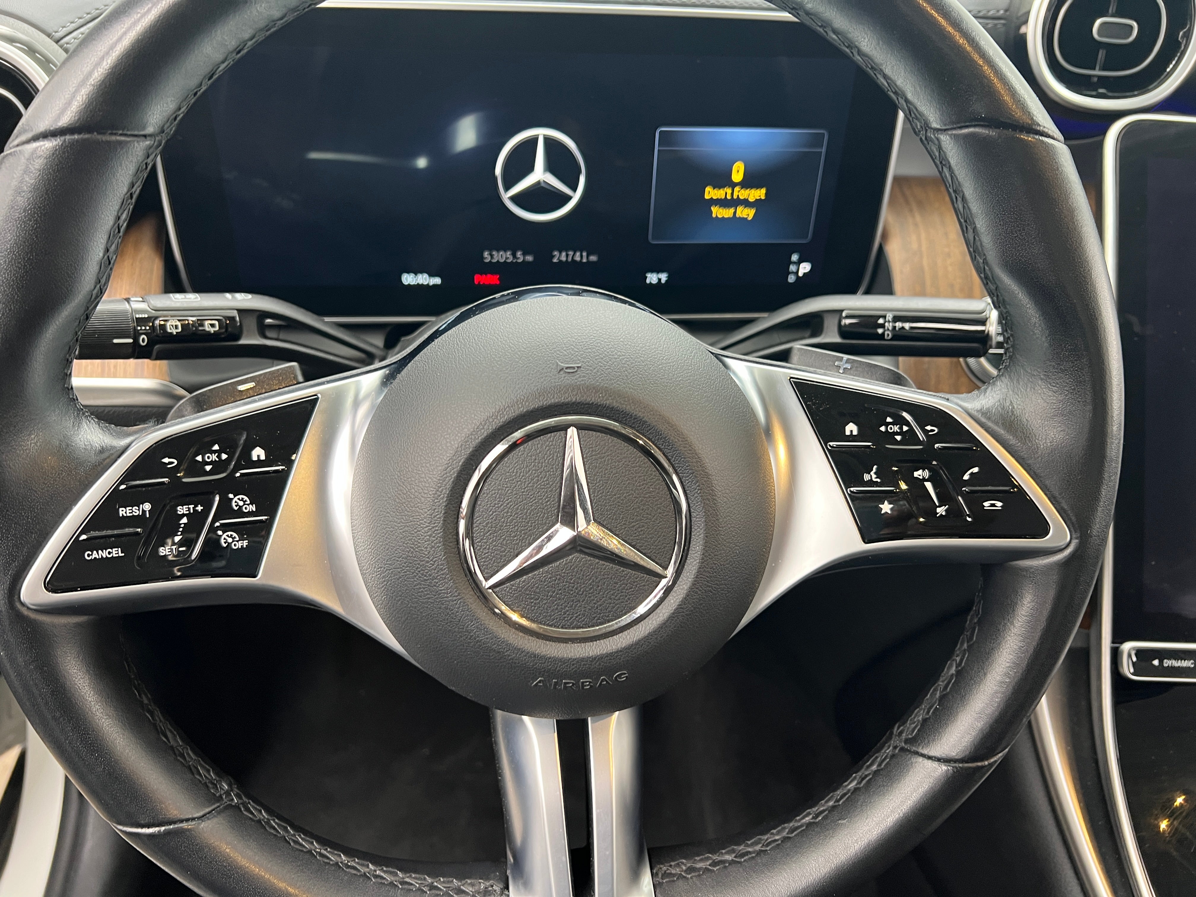 2023 Mercedes-Benz GLC 300 4