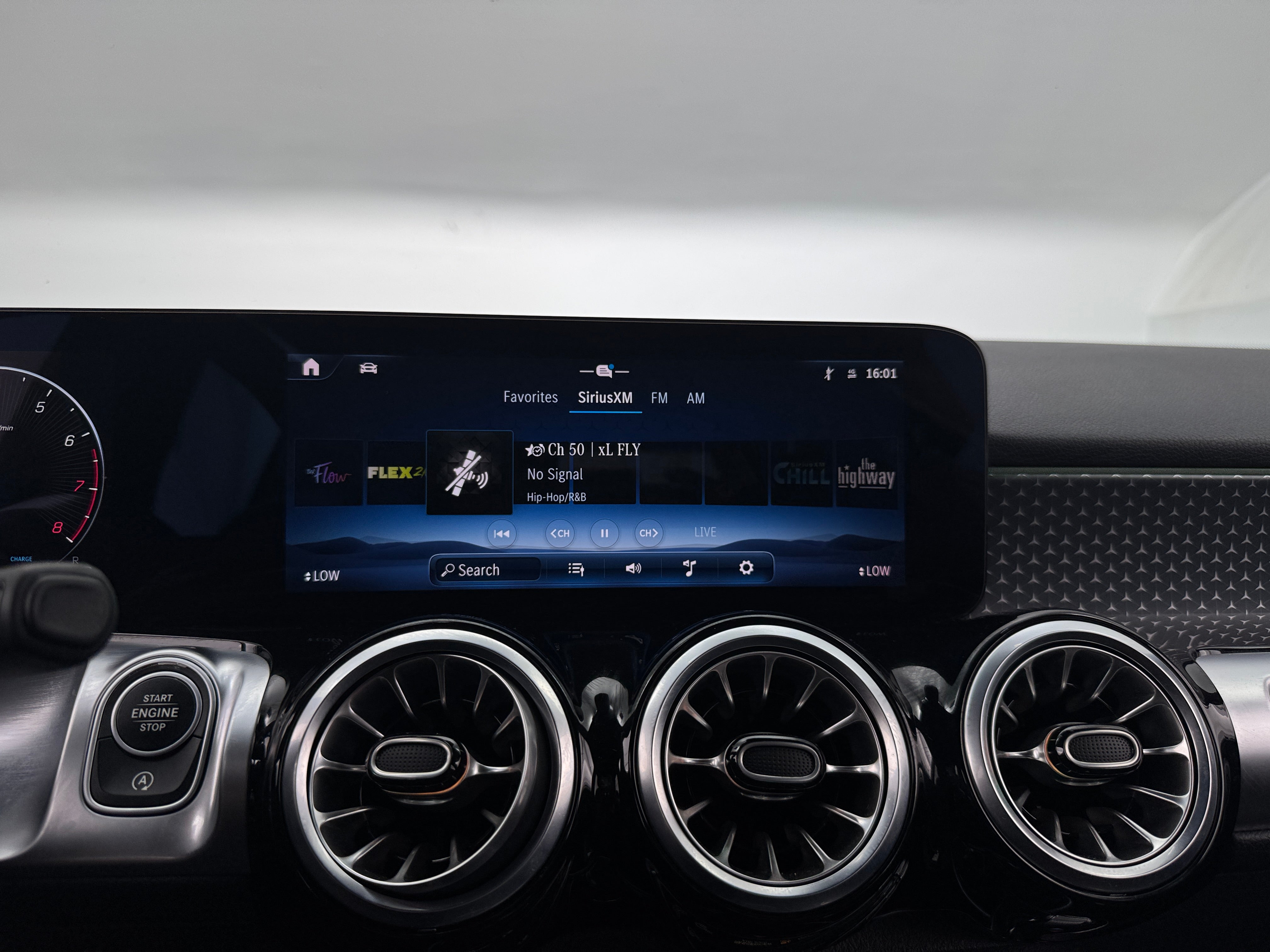 2024 Mercedes-Benz GLB 250 3