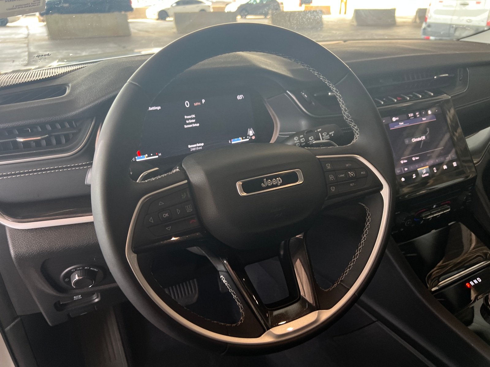 Thumbnail: 2023 Jeep Grand Cherokee L - 5