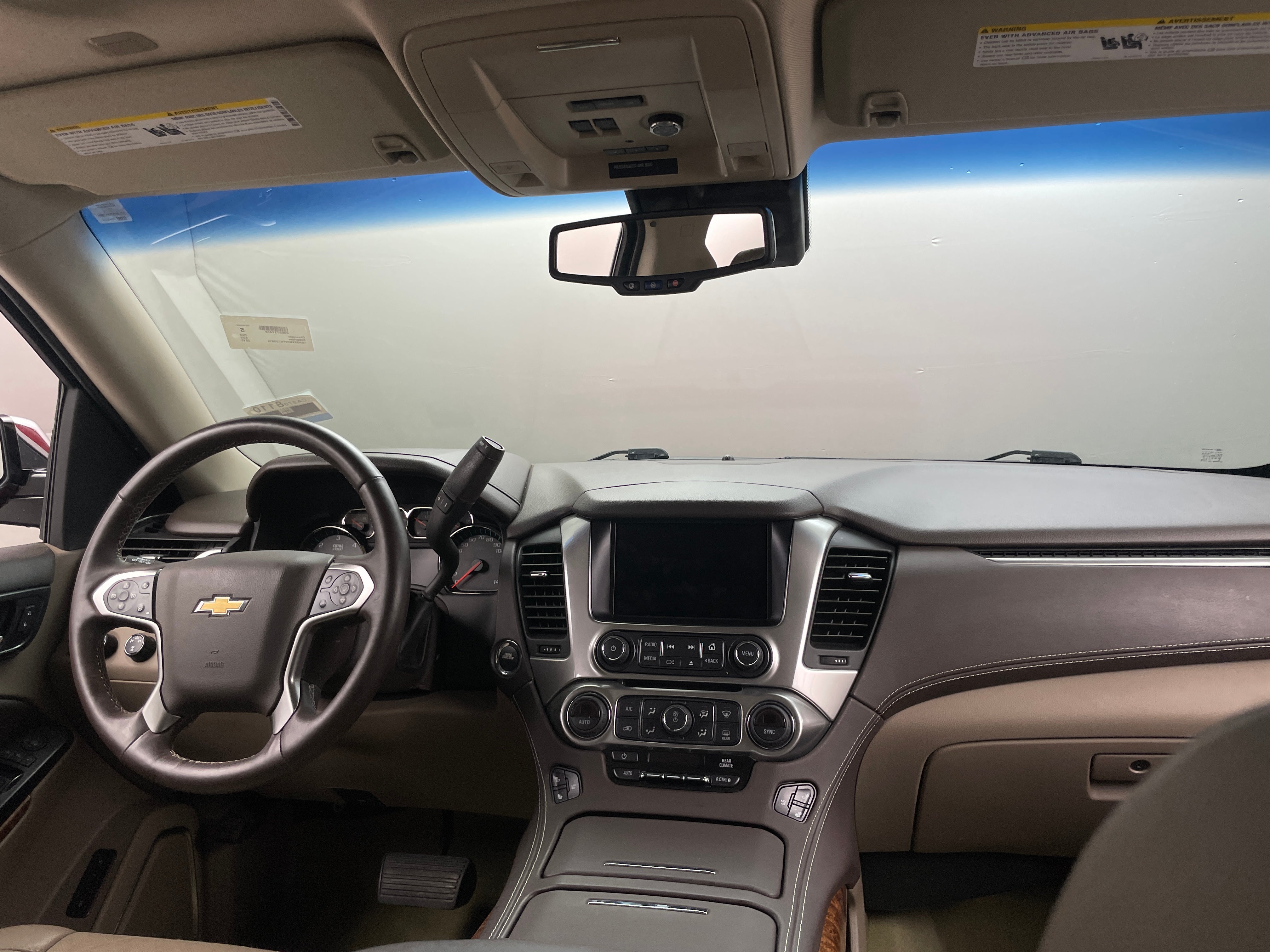 2015 Chevrolet Suburban LTZ 2