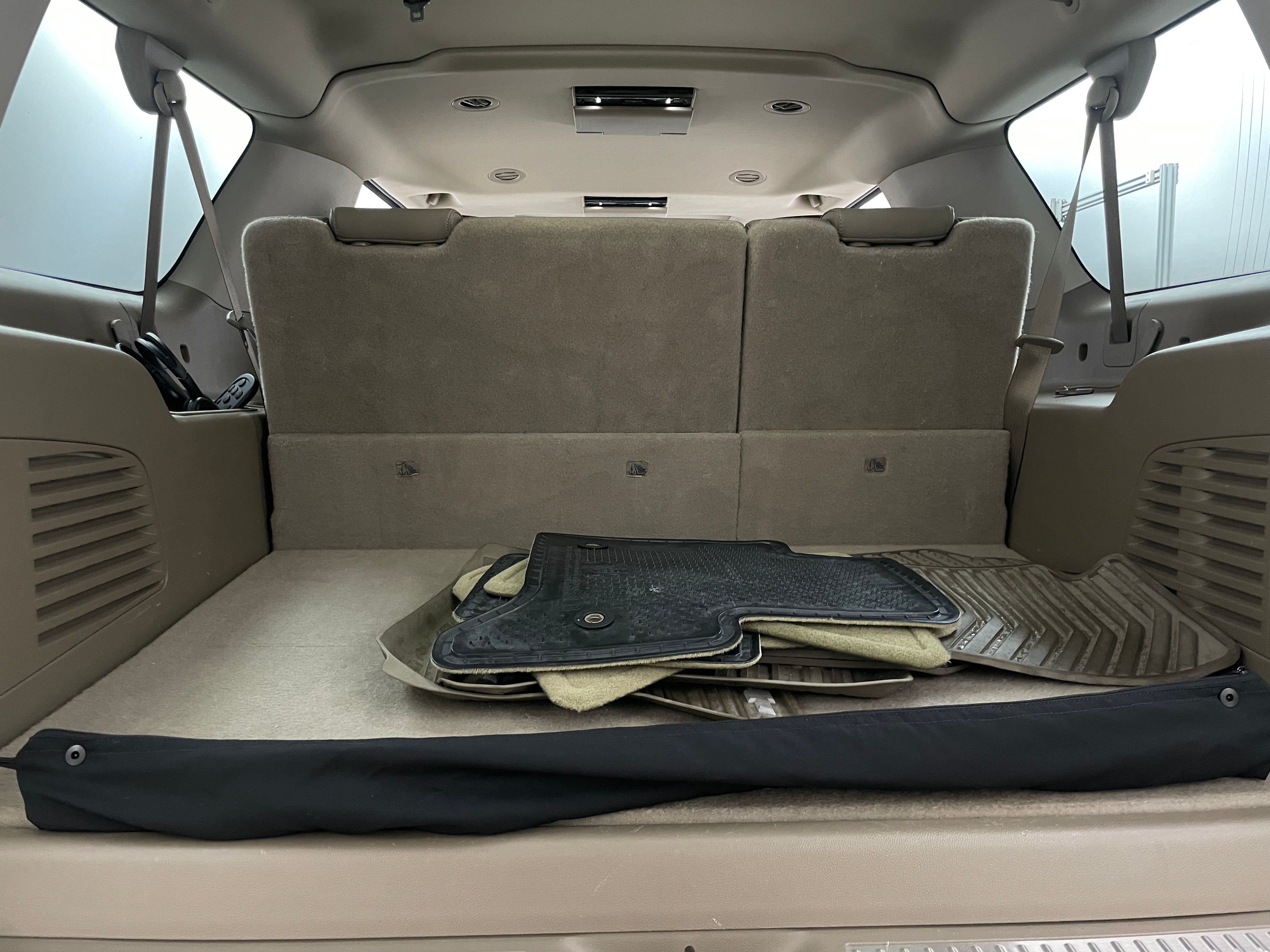 2015 Chevrolet Suburban LTZ 6